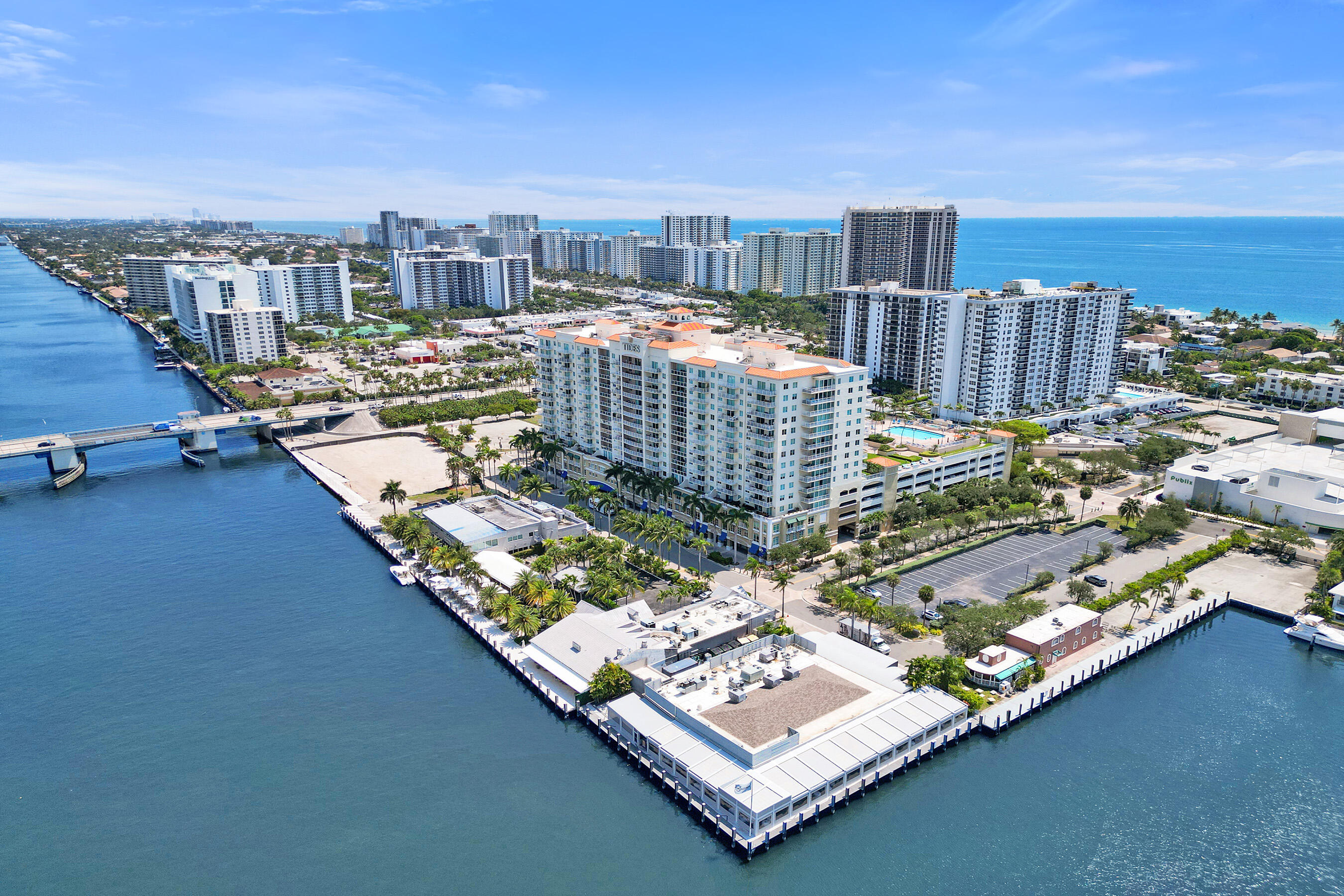 Foto de propiedad en 3020 NE 32nd Avenue 807, Fort Lauderdale, FL 33308 Fort Lauderdale con MLS# 