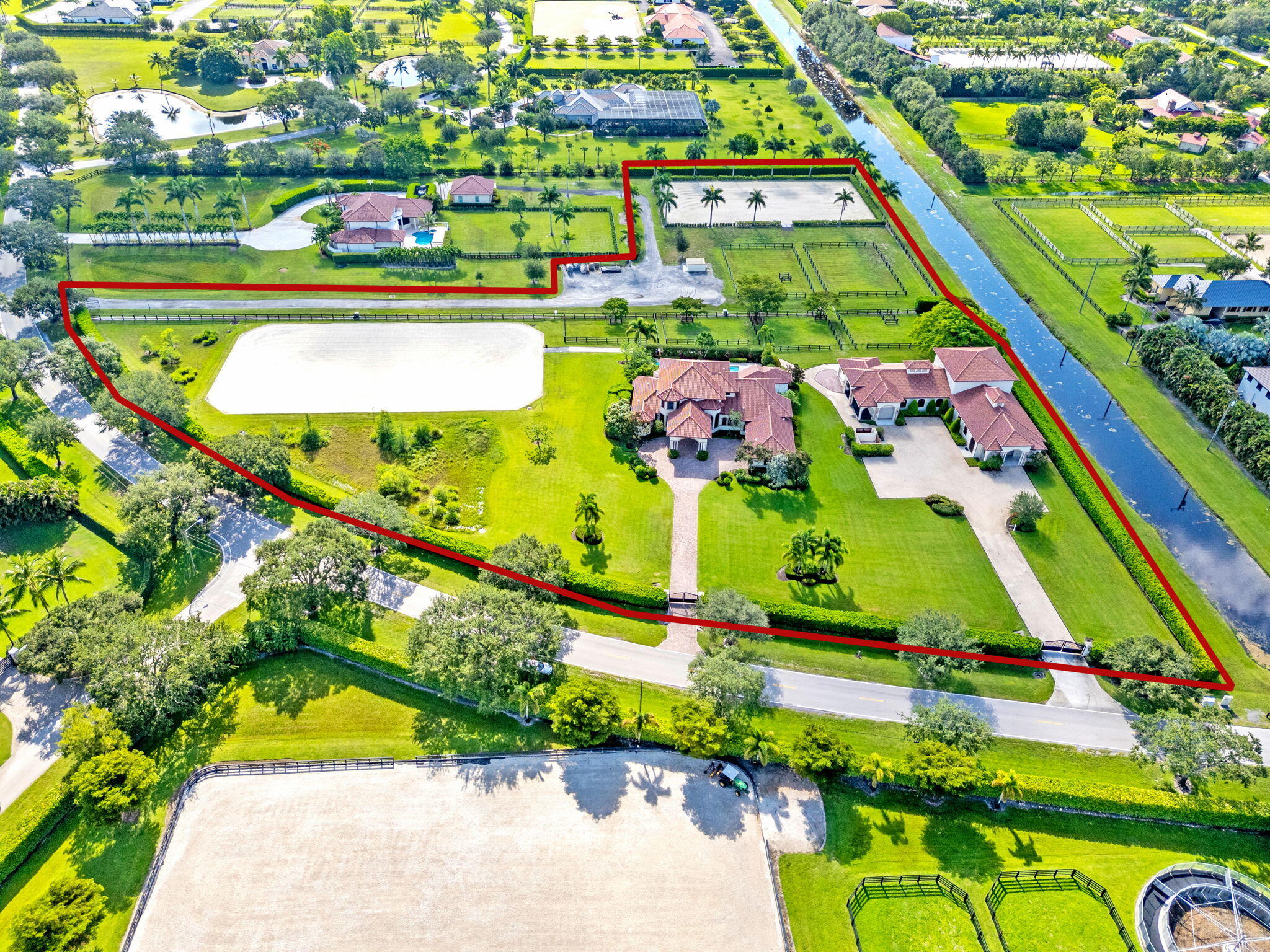 Foto de propiedad en 3310 Palm Beach Point Boulevard, Wellington, FL 33414 Wellington con MLS# 