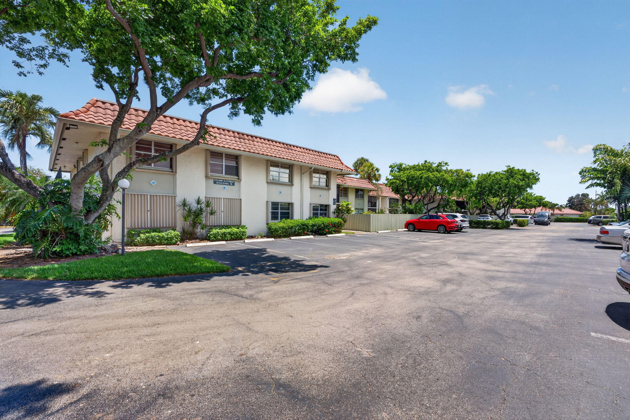 Foto de propiedad en 1174 NW 13th Street 242b, Boca Raton, FL 33486 Boca Raton con MLS# 