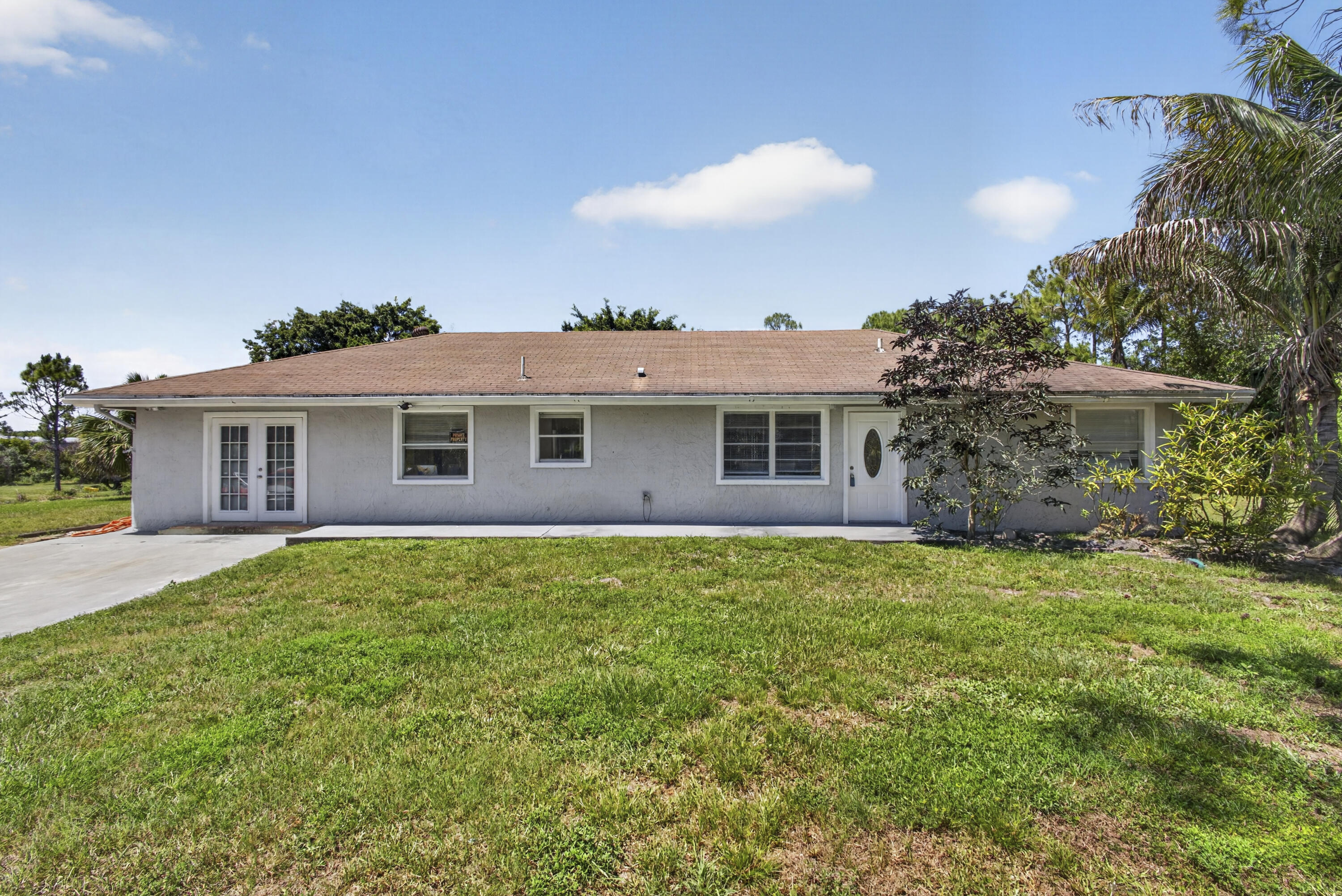 Foto de propiedad en 16663 89th Place N, Loxahatchee, FL 33470 Loxahatchee con MLS# 