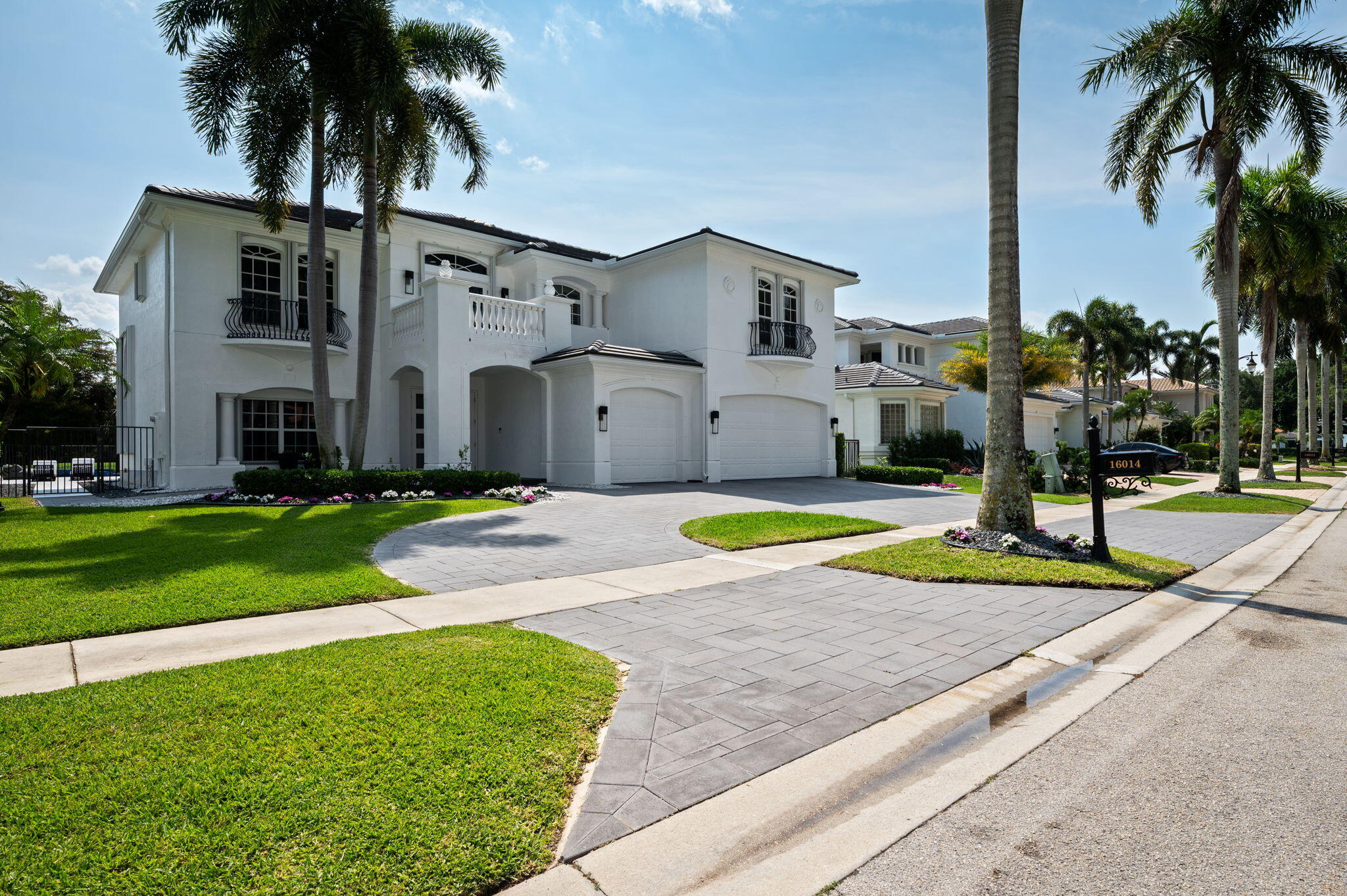Foto de propiedad en 16014 Laurel Creek Drive, Delray Beach, FL 33446 Delray Beach con MLS# 