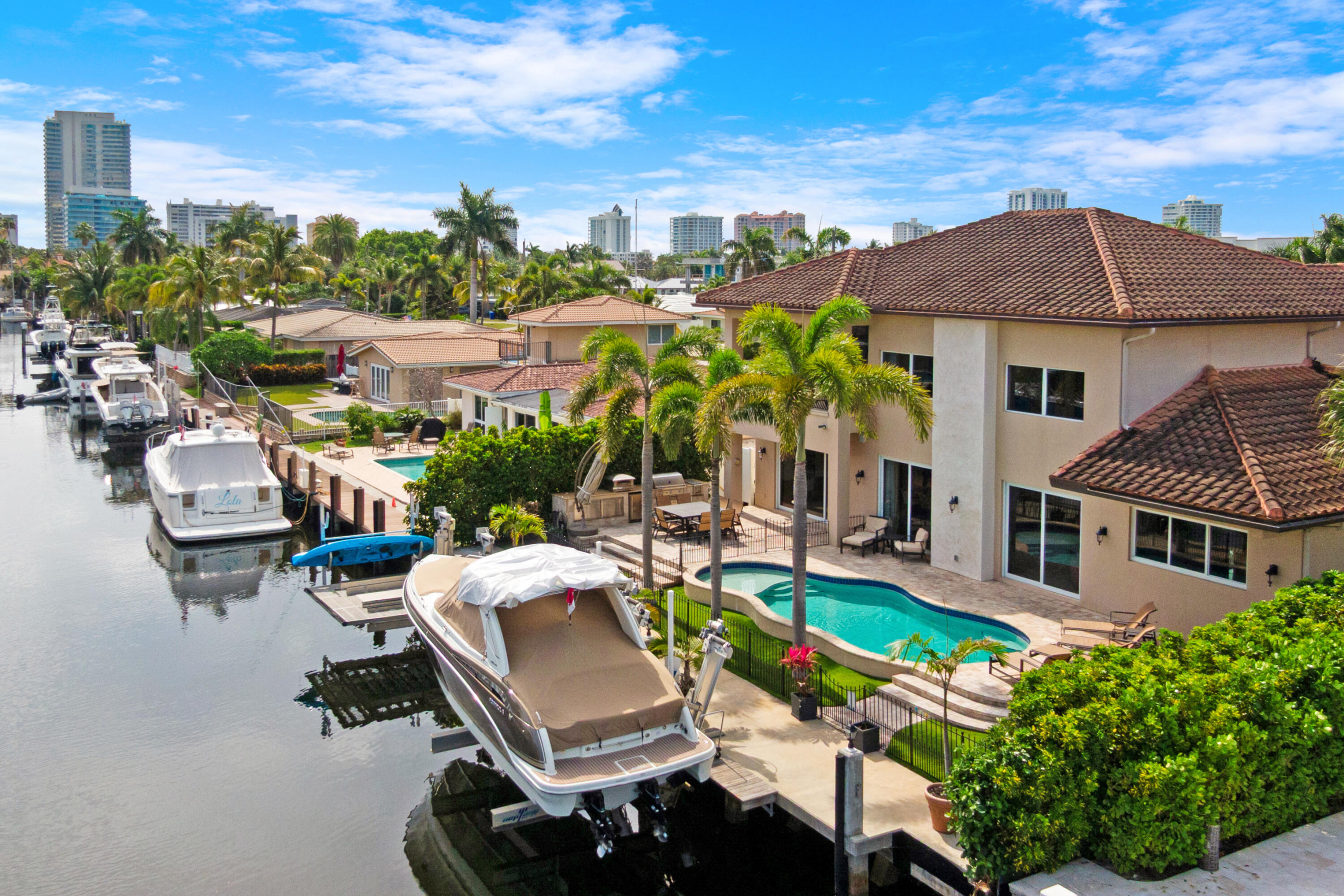 Foto de propiedad en 2461 SE 10th Street, Pompano Beach, FL 33062 Pompano Beach con MLS# 