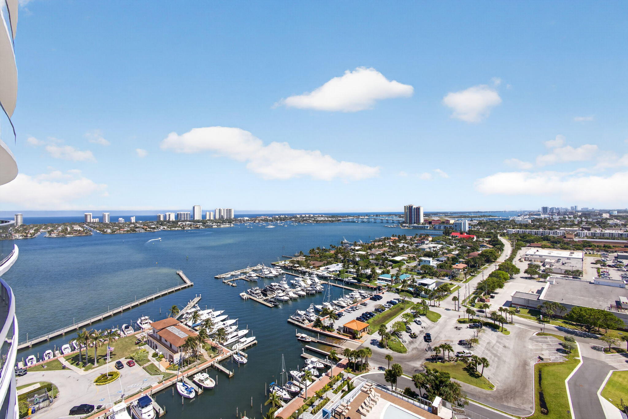 Foto de propiedad en 220 Lake Shore Drive 1907, West Palm Beach, FL 33403 West Palm Beach con MLS# 