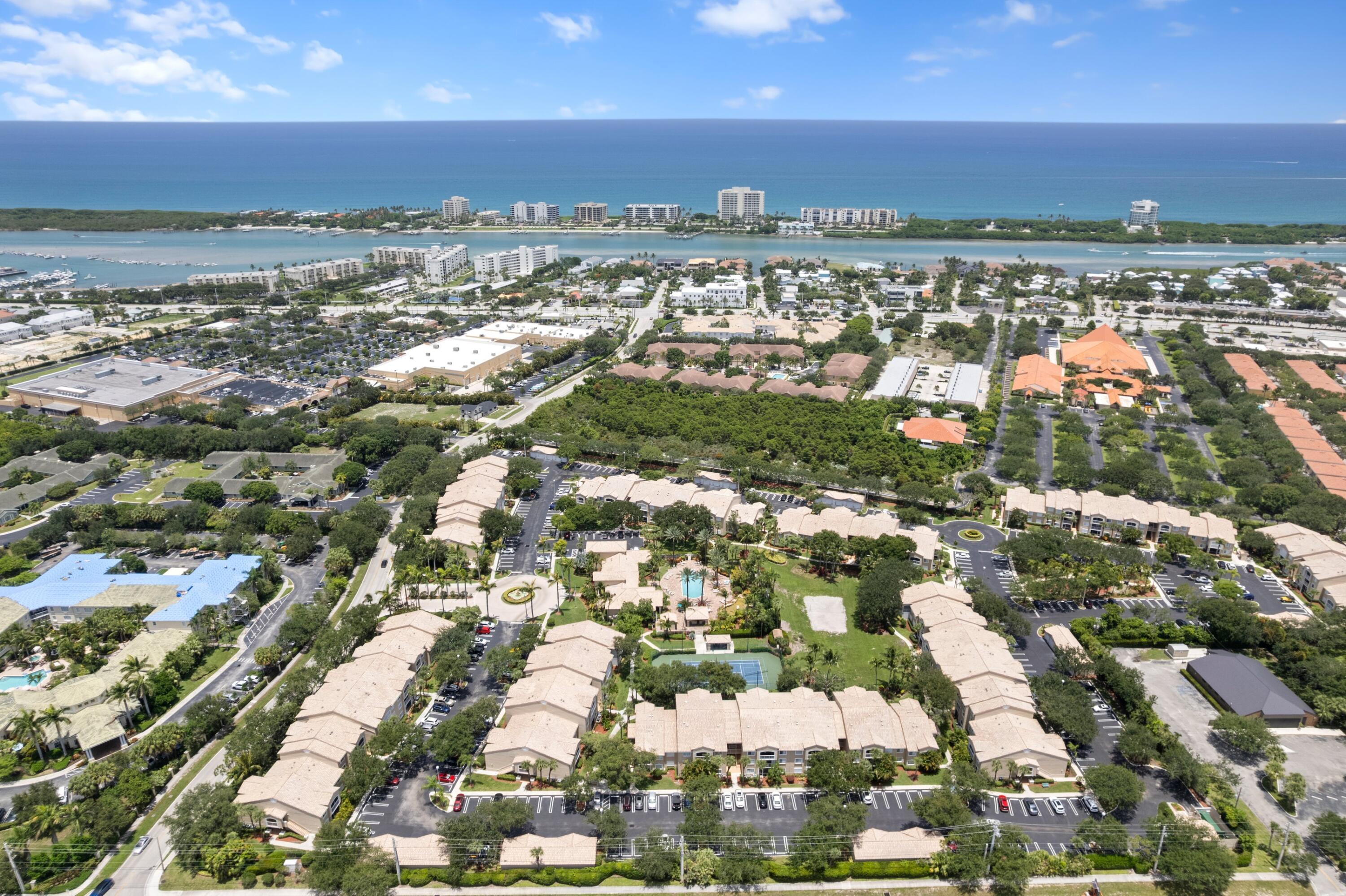 Foto de propiedad en 272 Village Boulevard 7109, Tequesta, FL 33469 Tequesta con MLS# 
