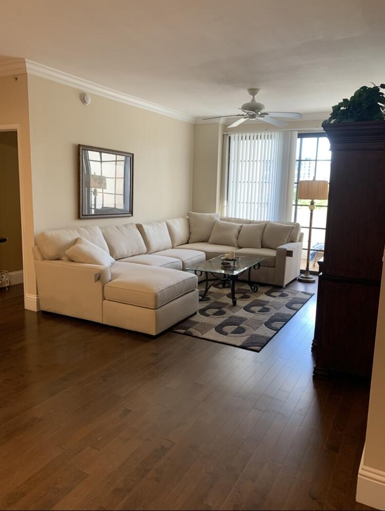 Foto de propiedad en 233 S Federal Highway 321, Boca Raton, FL 33432 Boca Raton con MLS# 