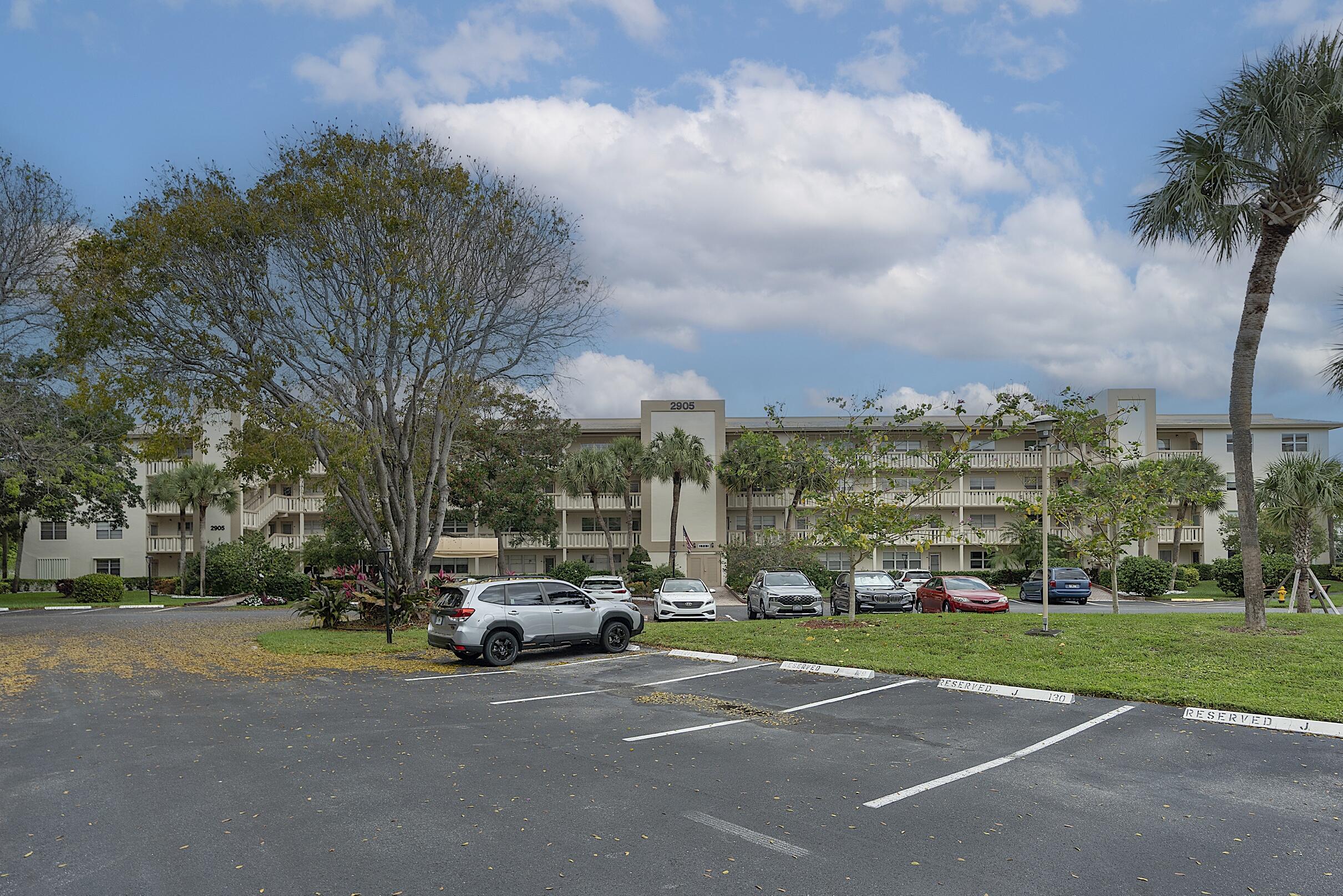 Foto de propiedad en 2905 Victoria Place G4, Coconut Creek, FL 33066 Coconut Creek con MLS# 