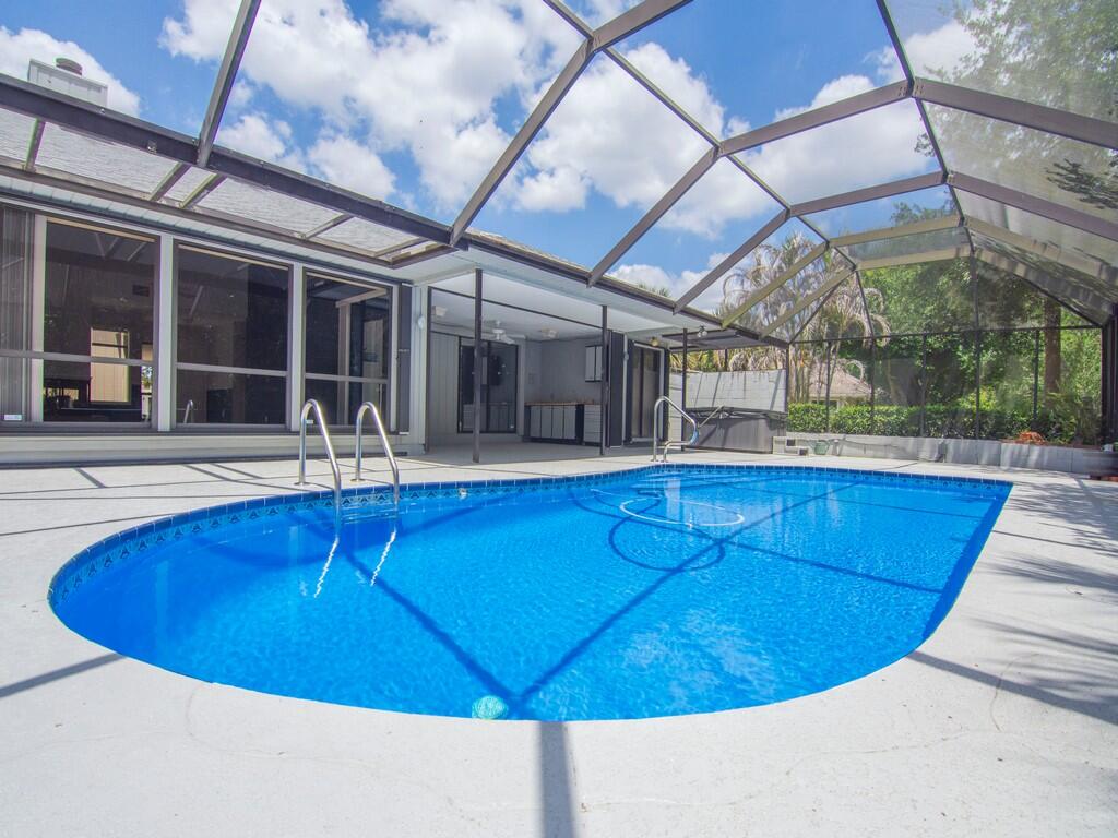 Foto de propiedad en 1070 47th Avenue SW, Vero Beach, FL 32968 Vero Beach con MLS# 