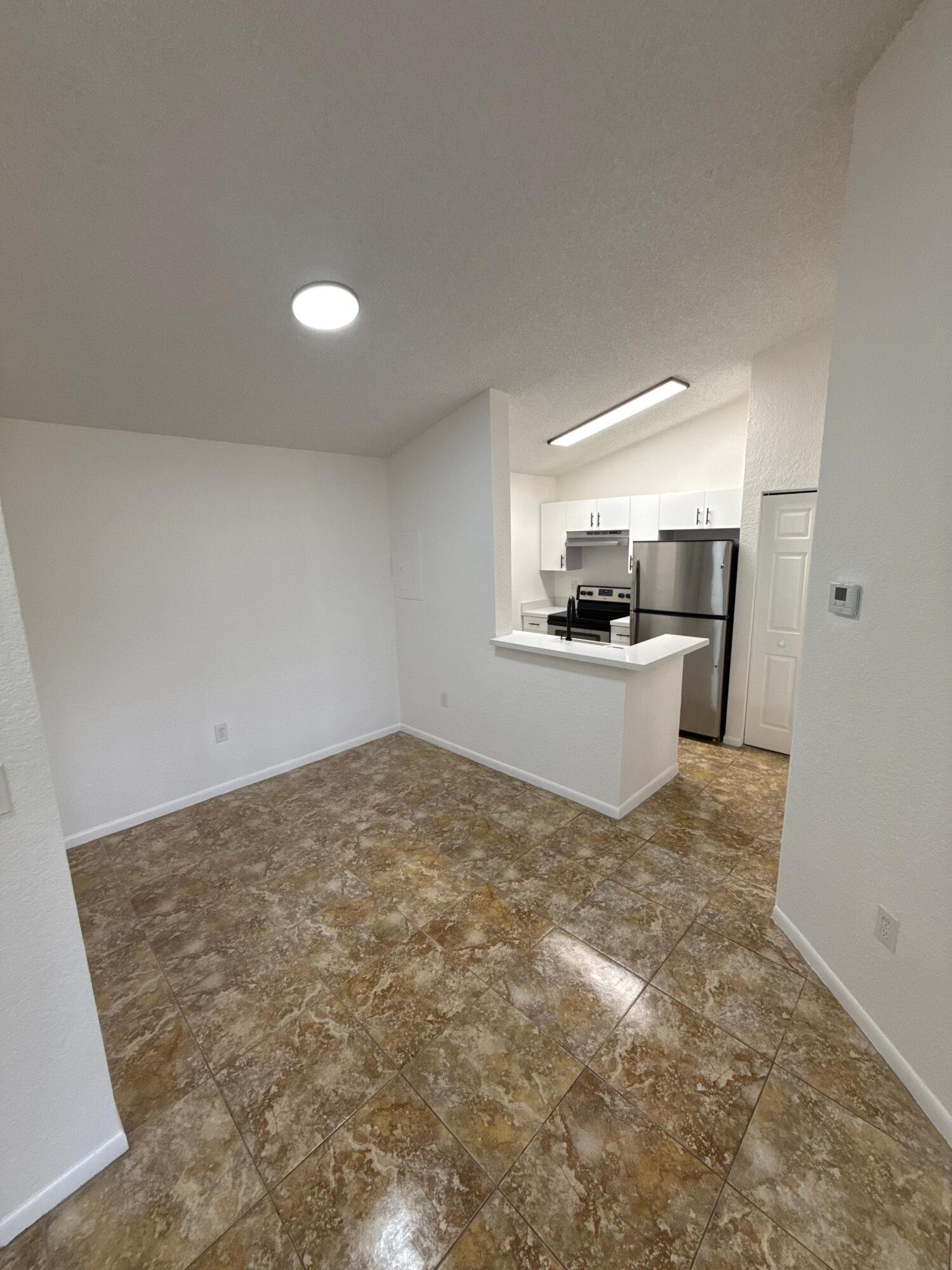 En Renta 2851 N Oakland Forest Drive 307, Oakland Park, FL 33309, Oakland Park, FL 33309