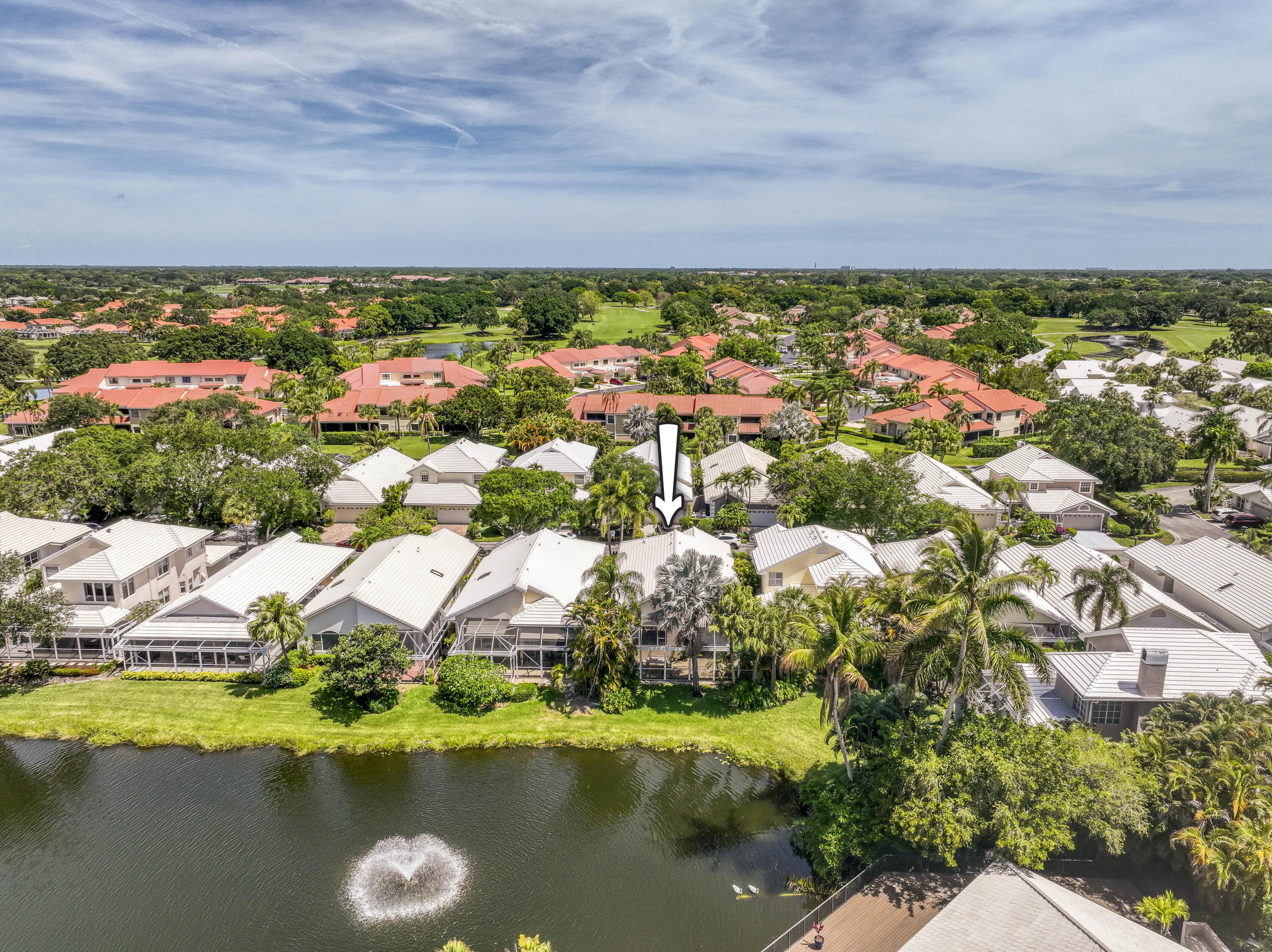 Foto de propiedad en 264 Canterbury Drive W, Palm Beach Gardens, FL 33418 Palm Beach Gardens con MLS# 