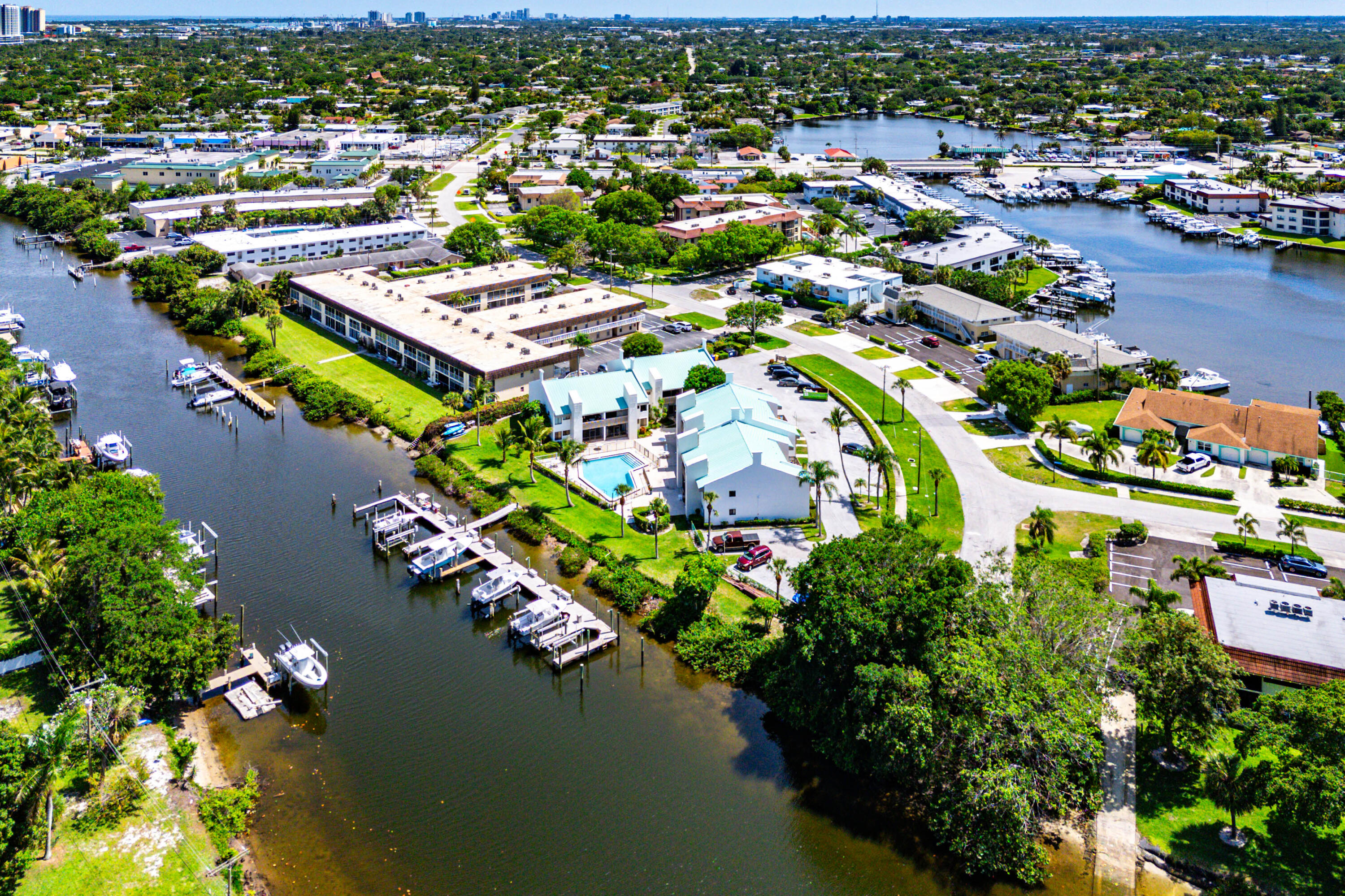 Foto de propiedad en 412 Southwind Drive B2, North Palm Beach, FL 33408 North Palm Beach con MLS# 