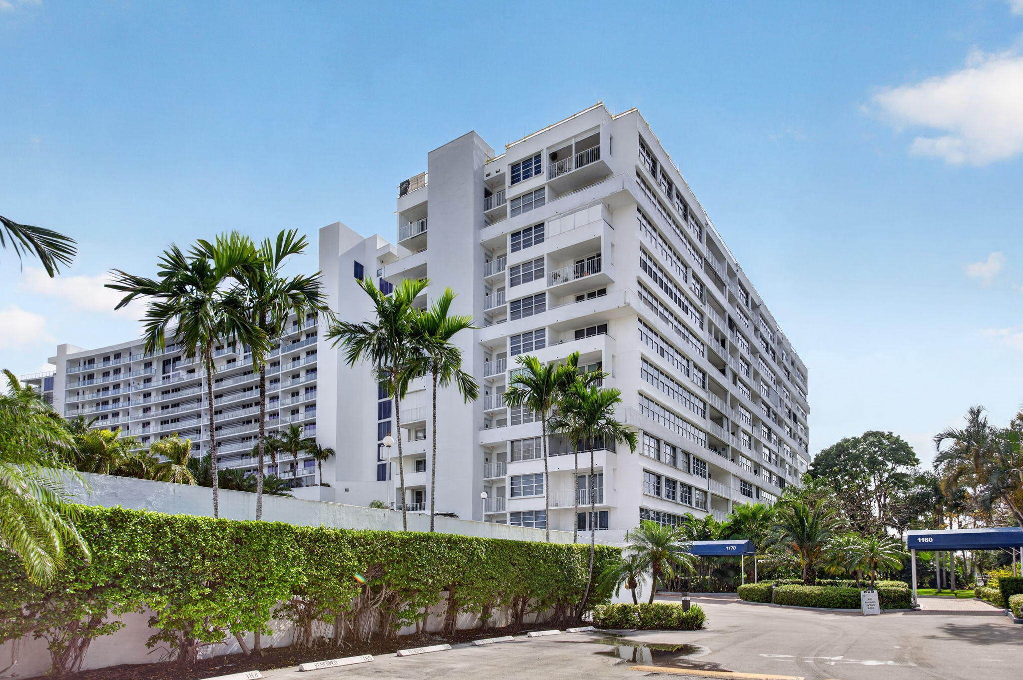 Foto de propiedad en 1170 N Federal Highway 305, Fort Lauderdale, FL 33304 Fort Lauderdale con MLS# 
