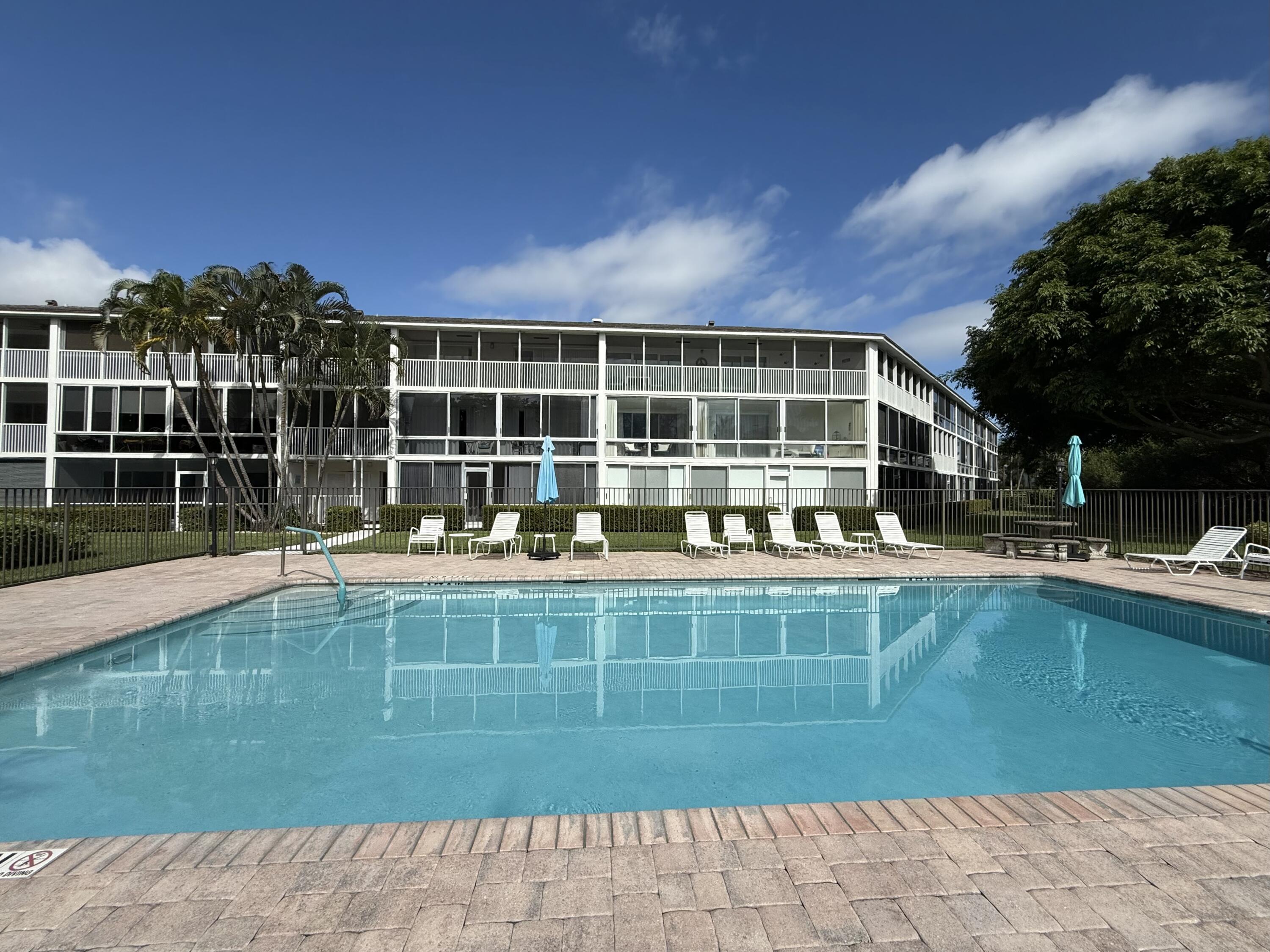 Foto de propiedad en 50 Celestial Way 305, Juno Beach, FL 33408 Juno Beach con MLS# 