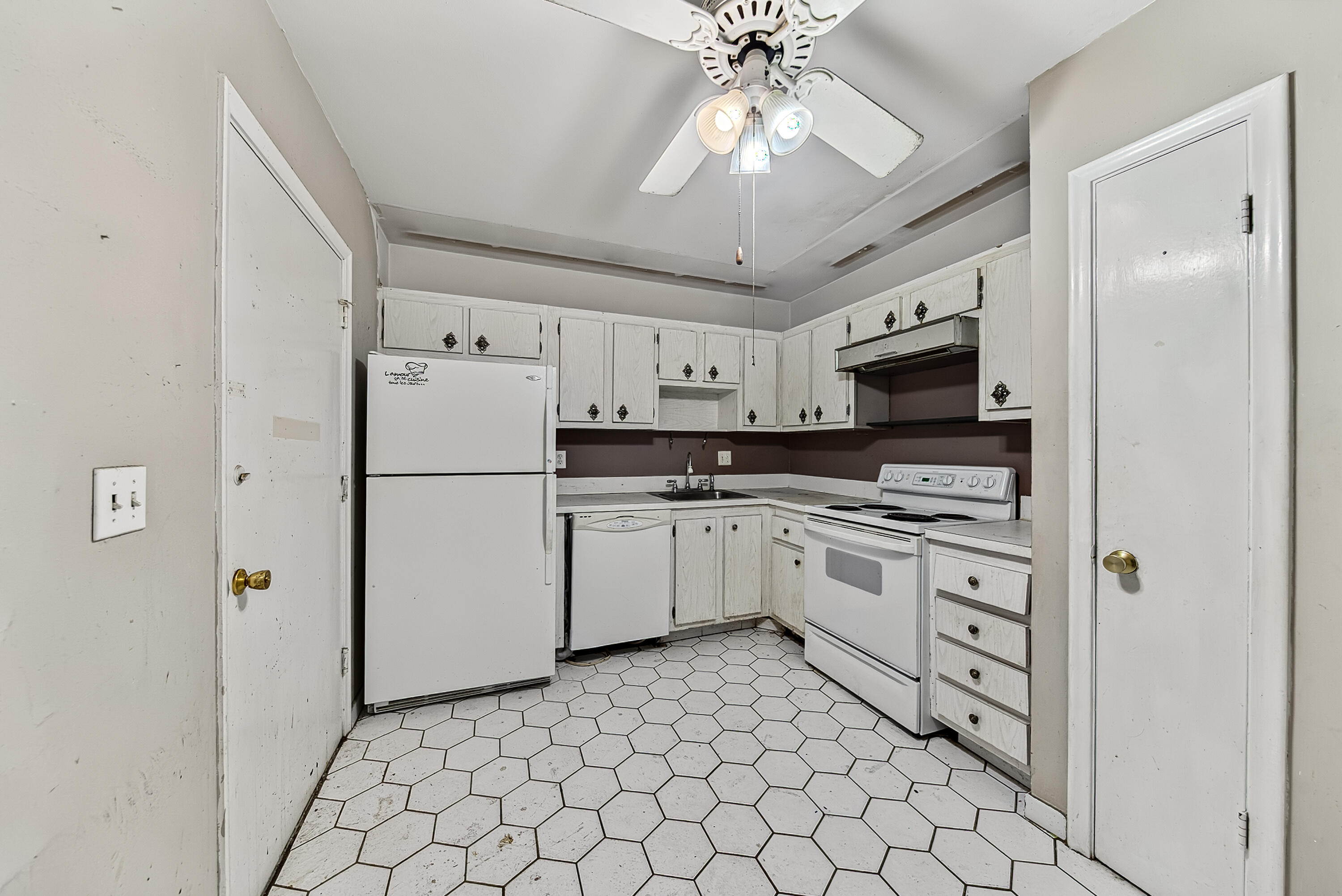 Vendido 4770 NW 21st Street 412, Lauderhill, FL 33313, Lauderhill, FL 33313