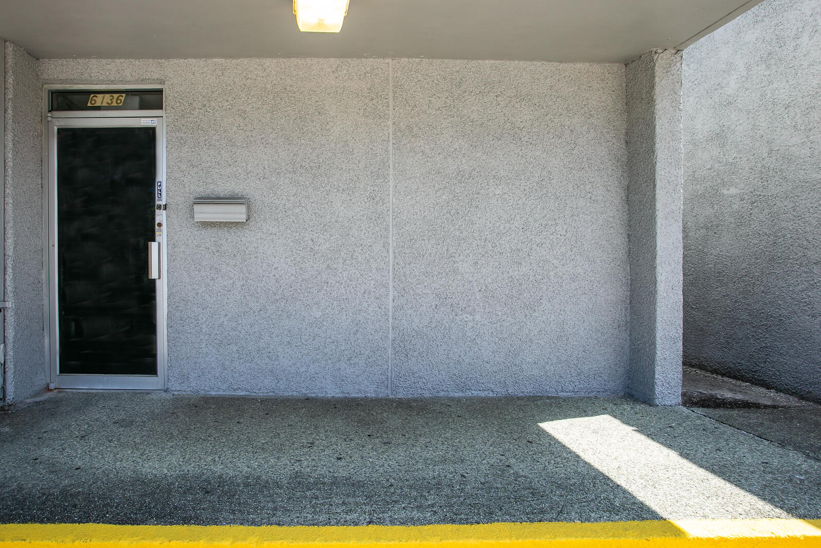 Foto de propiedad en 6136 NW 11th Street 15-2, Sunrise, FL 33313 Sunrise con MLS# 