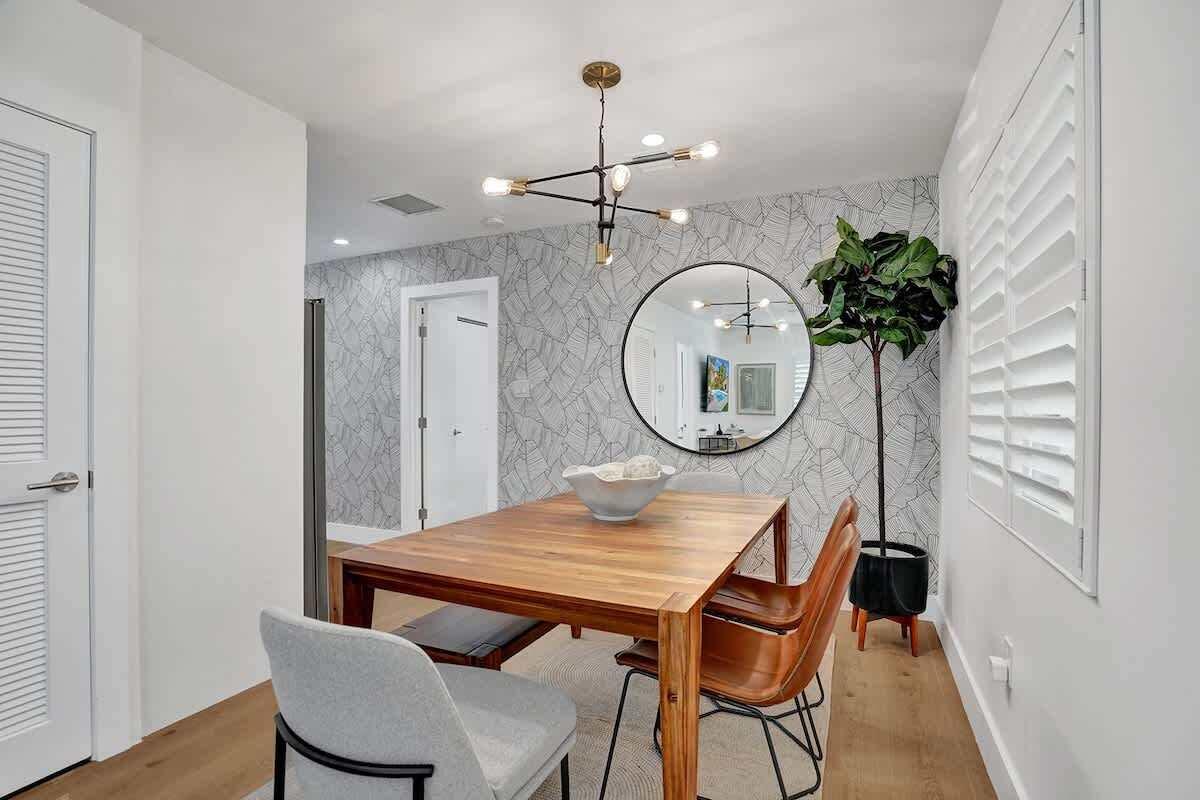 Vendido 1043 N Victoria Park Road 1-2, Fort Lauderdale, FL 33304, Fort Lauderdale, FL 33304
