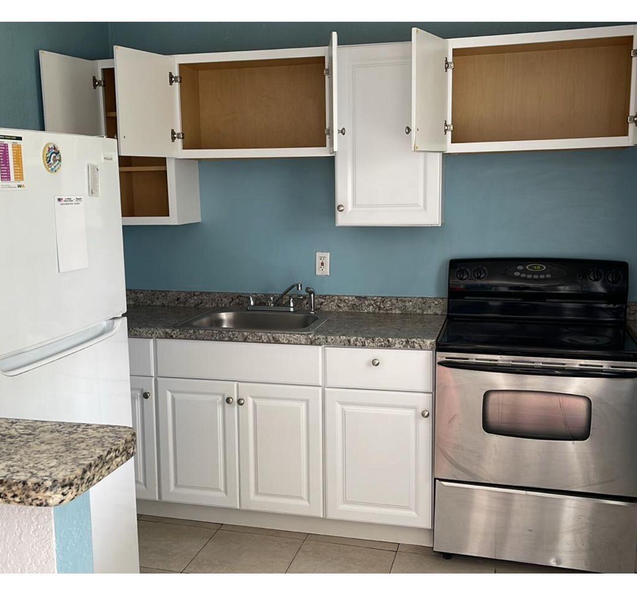 Foto de propiedad en 3280 NW 13th Court, Lauderhill, FL 33311 Lauderhill con MLS# 