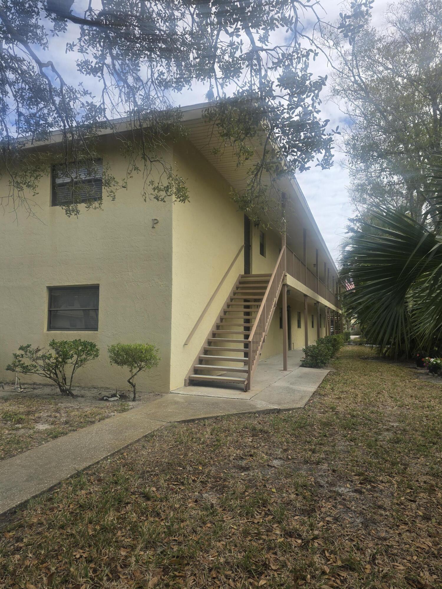 Foto de propiedad en 400 18th Street P-5, Vero Beach, FL 32960 Vero Beach con MLS# 