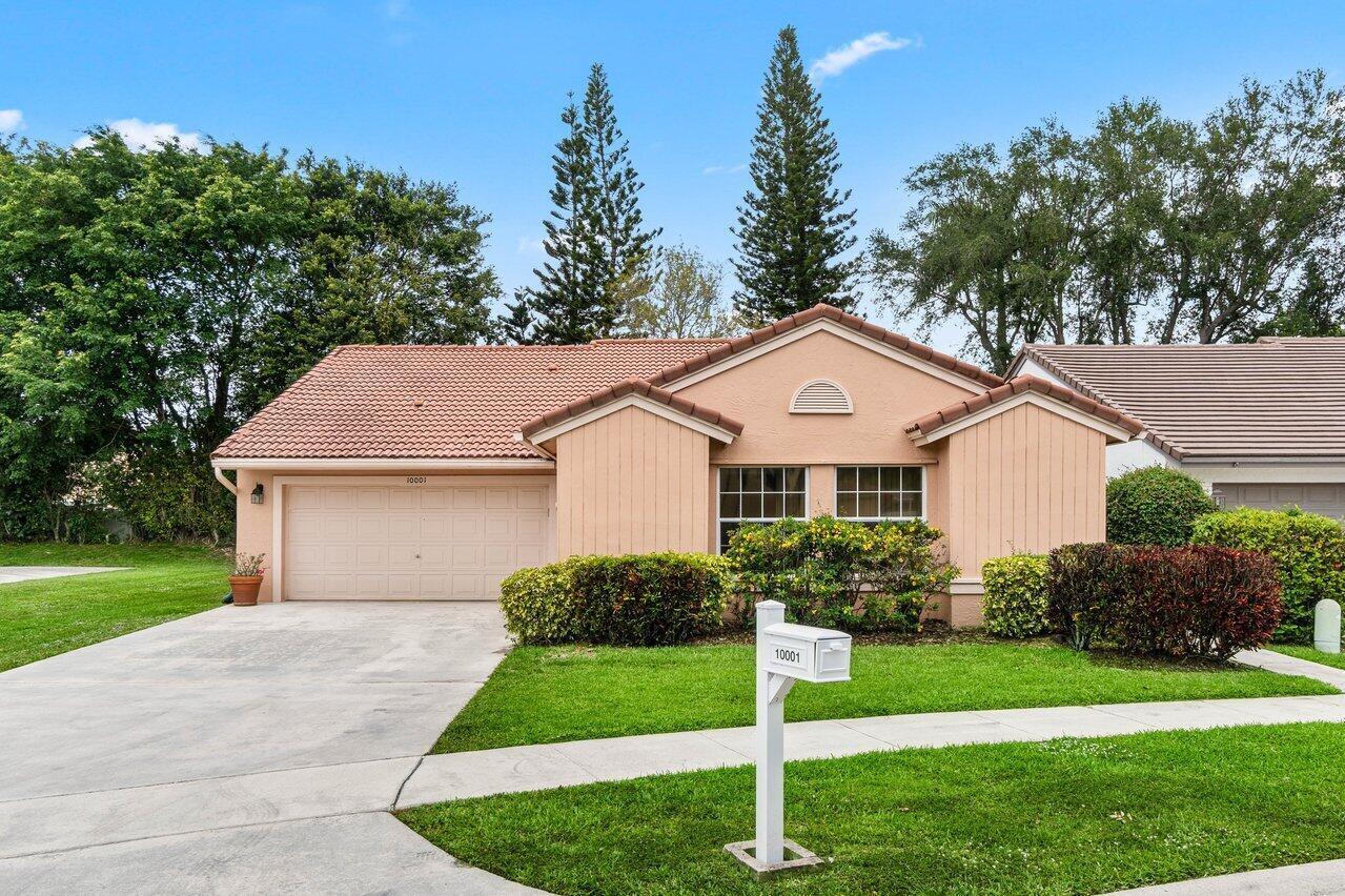 Foto de propiedad en 10001 Country Brook Road, Boca Raton, FL 33428 Boca Raton con MLS# 