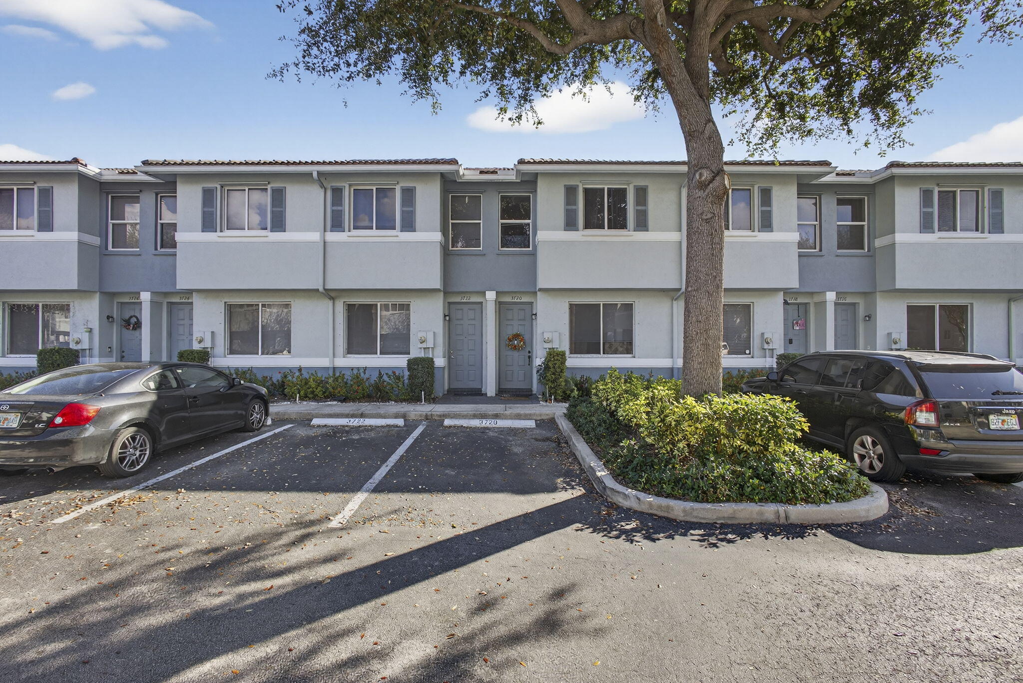 Foto de propiedad en 3720 Oleander Terrace, Riviera Beach, FL 33404 Riviera Beach con MLS# 