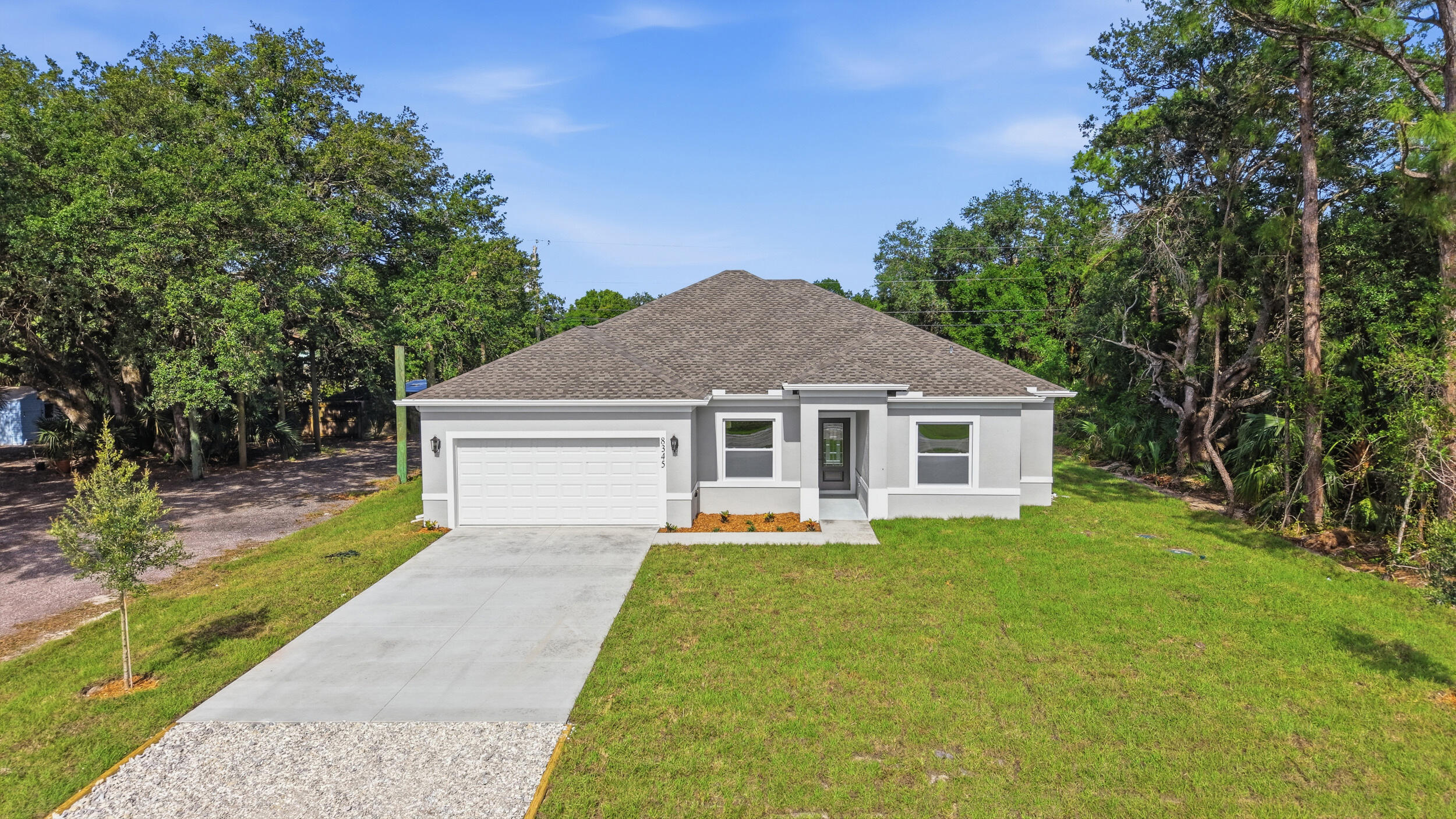 Foto de propiedad en 8345 100th Avenue, Vero Beach, FL 32967 Vero Beach con MLS# 