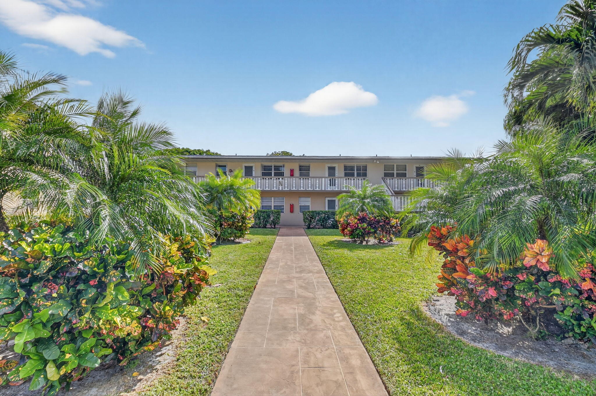 Foto de propiedad en 317 N Windsor N N, West Palm Beach, FL 33417 West Palm Beach con MLS# 