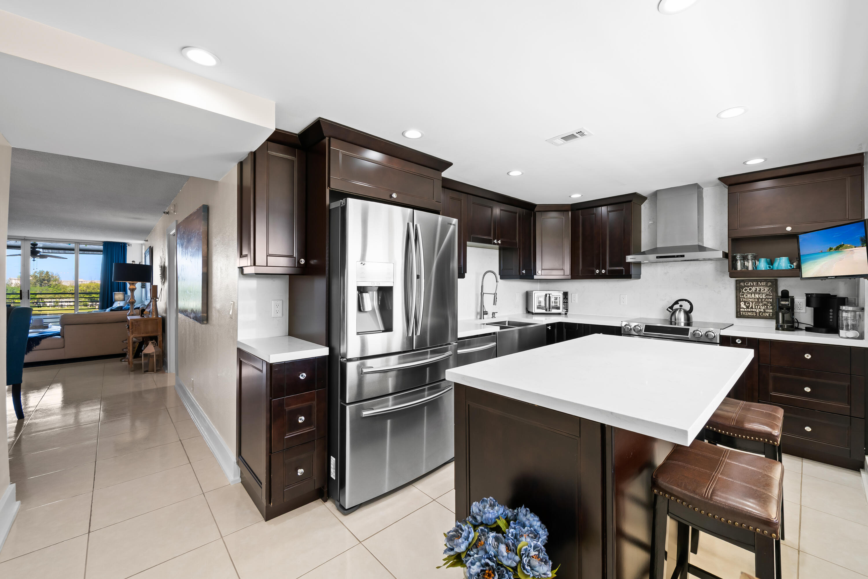 Foto de propiedad en 3095 N Course Drive 702, Pompano Beach, FL 33069 Pompano Beach con MLS# 
