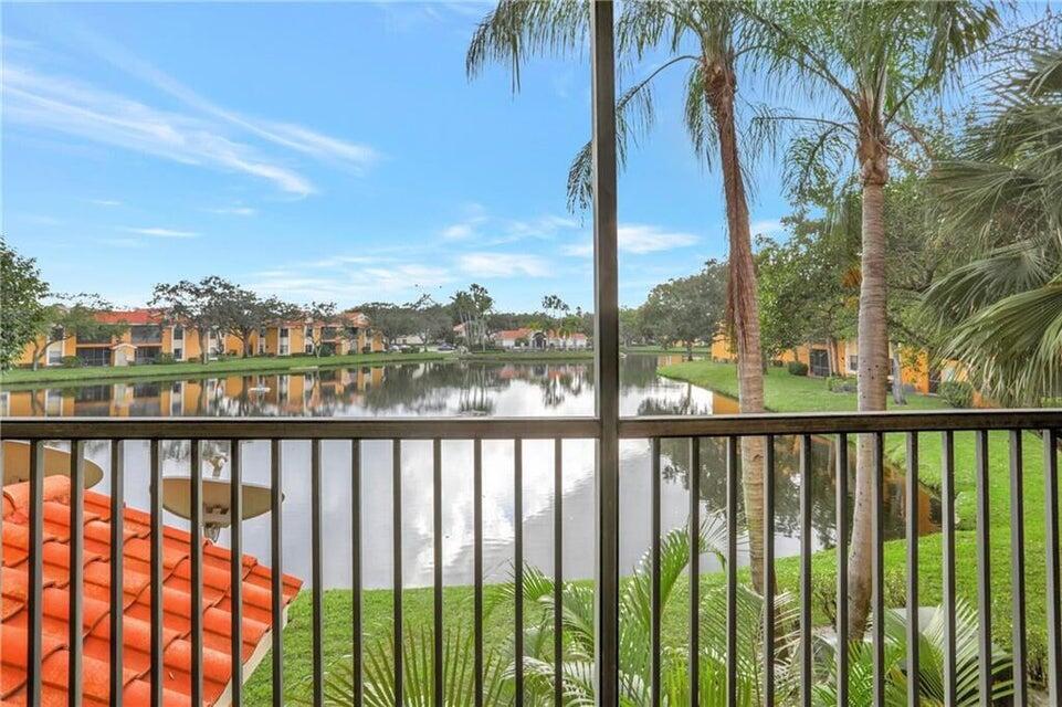 Alquilada 3857 Coral Tree Circle 204, Coconut Creek, FL 33073, Coconut Creek, FL 33073
