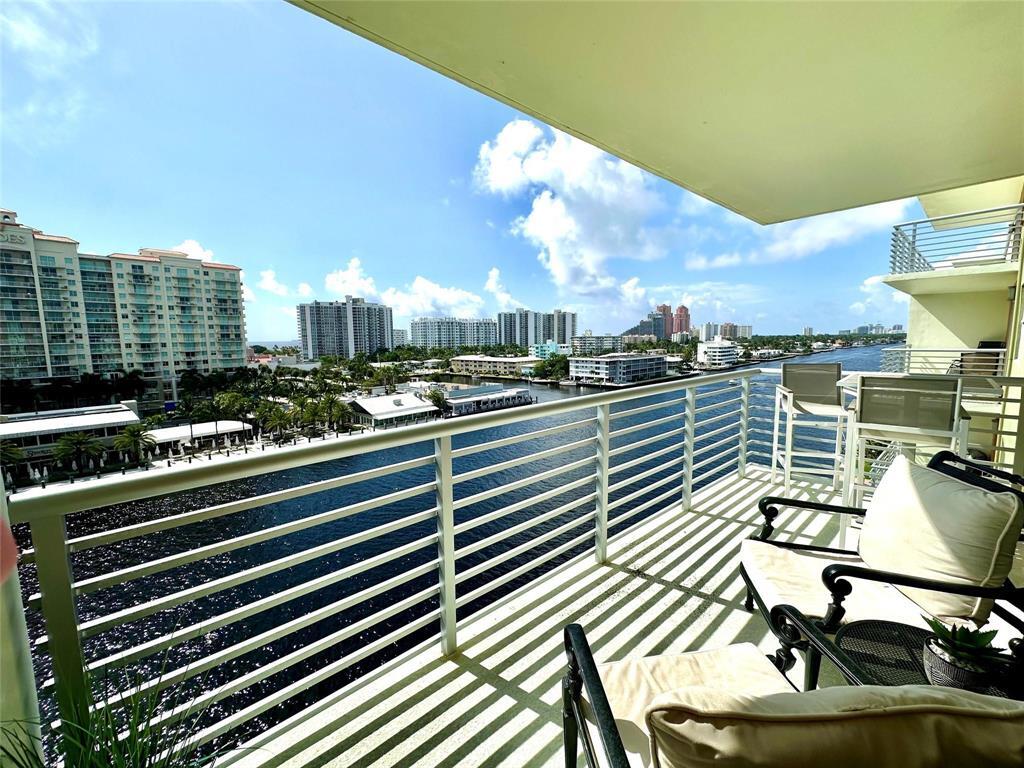 Foto de propiedad en 2900 NE 30th Street K9, Fort Lauderdale, FL 33306 Fort Lauderdale con MLS# 