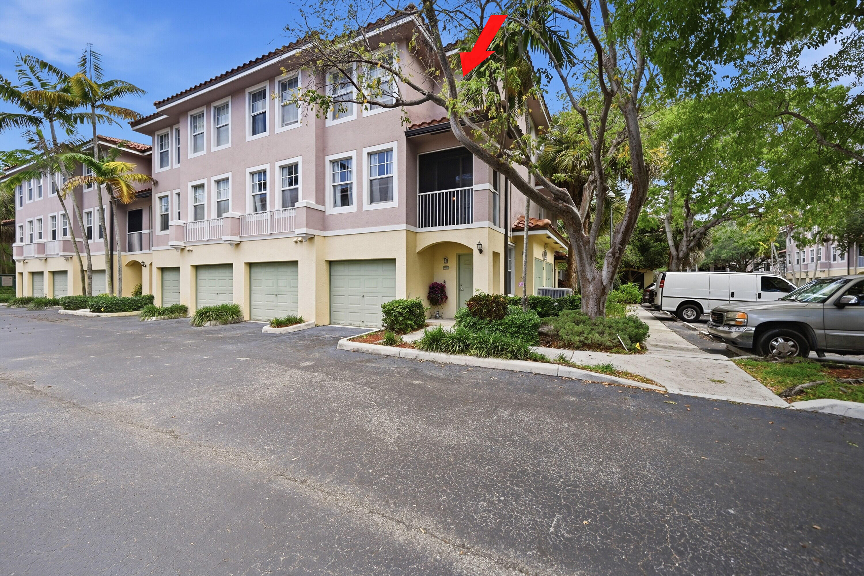 Foto de propiedad en 6450 W Sample Road 6450, Coral Springs, FL 33067 Coral Springs con MLS# 