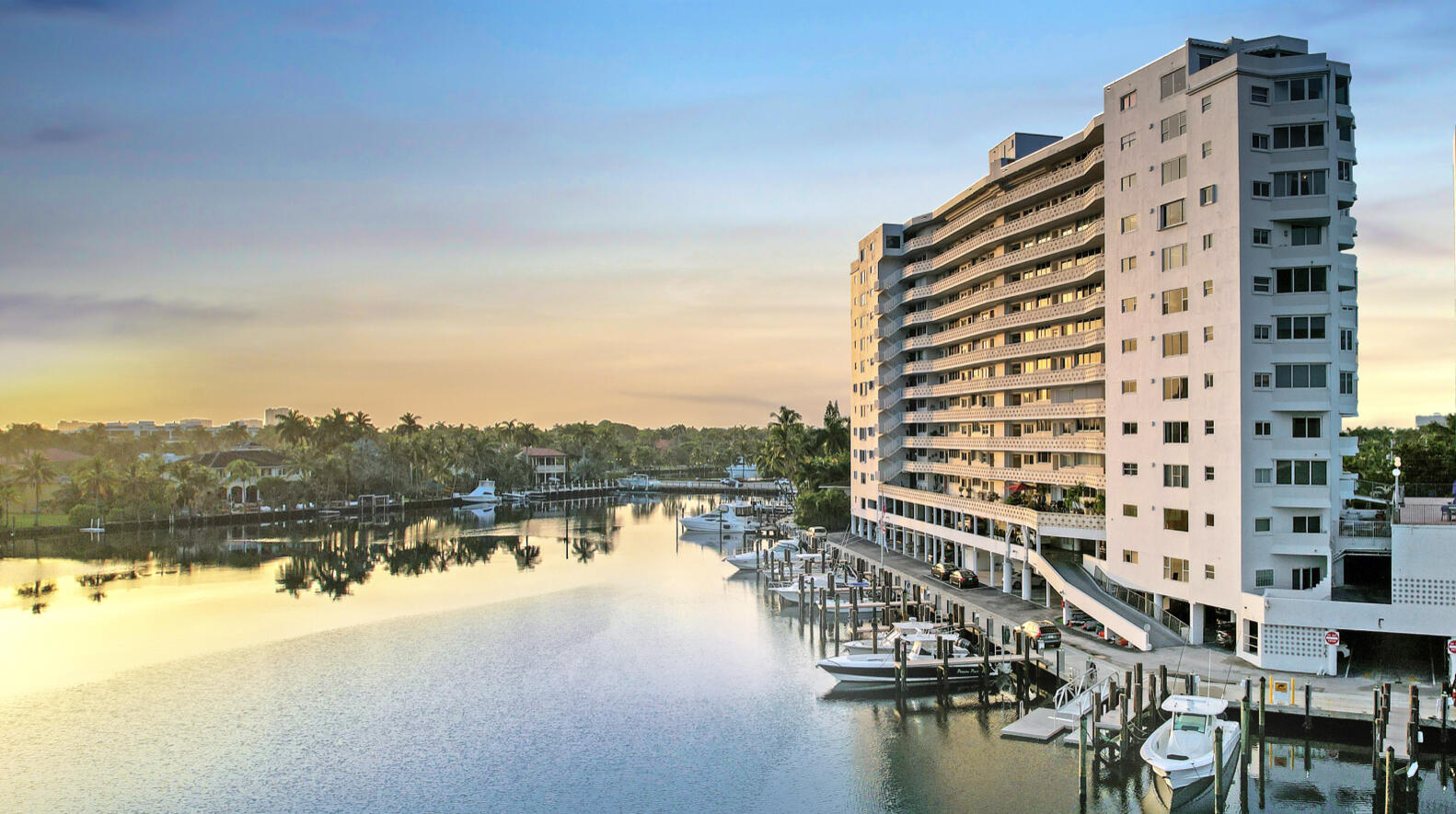 Foto de propiedad en 333 Sunset Drive 404, Fort Lauderdale, FL 33301 Fort Lauderdale con MLS# 