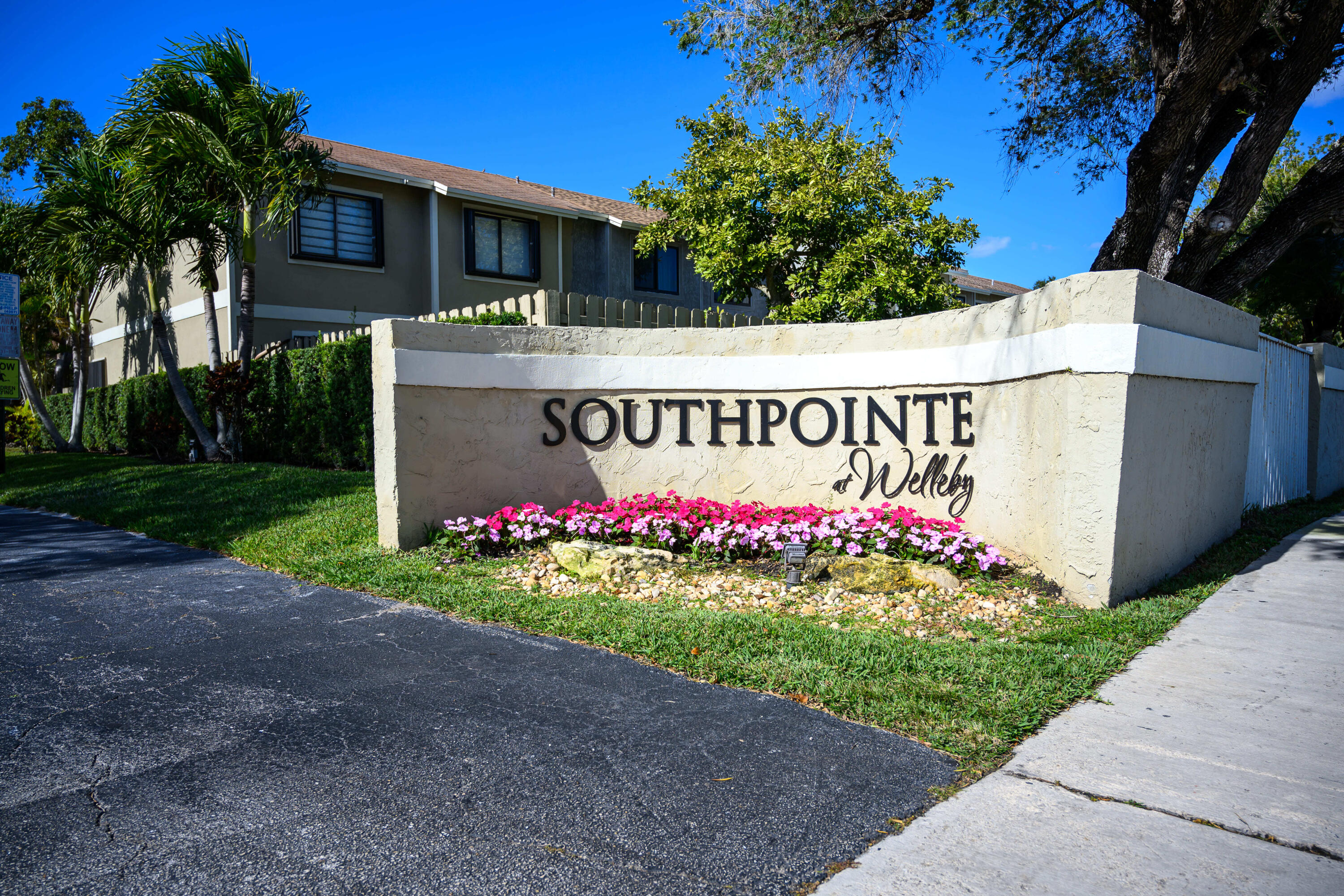 Foto de propiedad en 11197 NW 37th Street 0, Sunrise, FL 33351 Sunrise con MLS# 