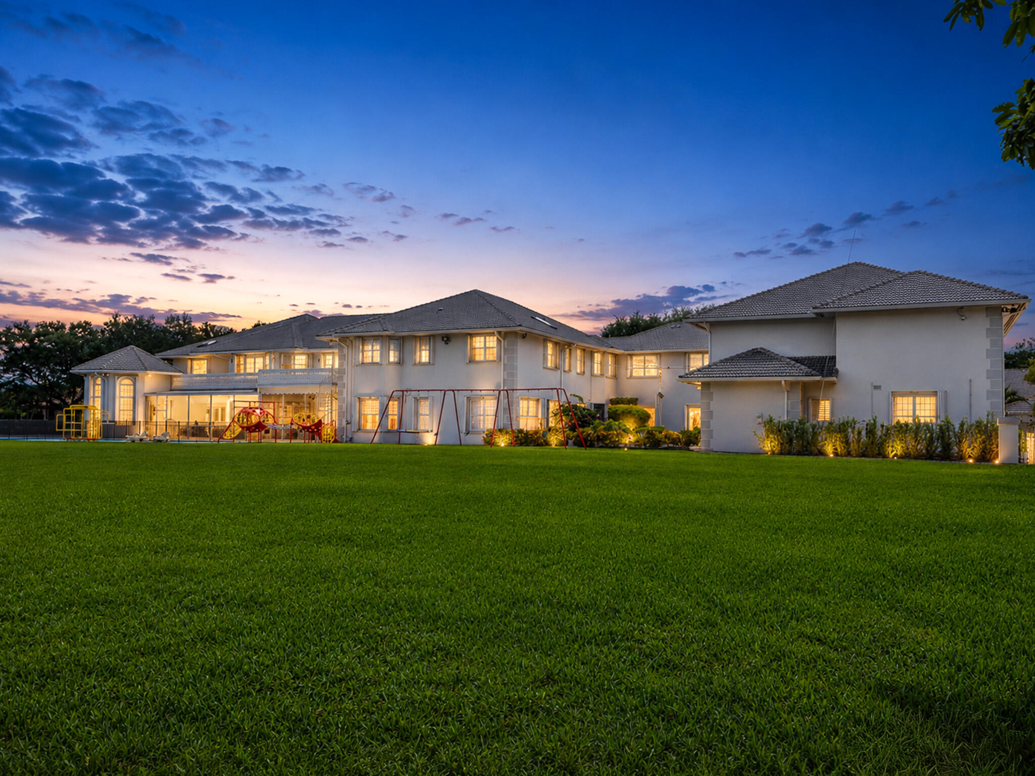 Foto de propiedad en 1800 Eagle Trace Boulevard, Coral Springs, FL 33071 Coral Springs con MLS# 