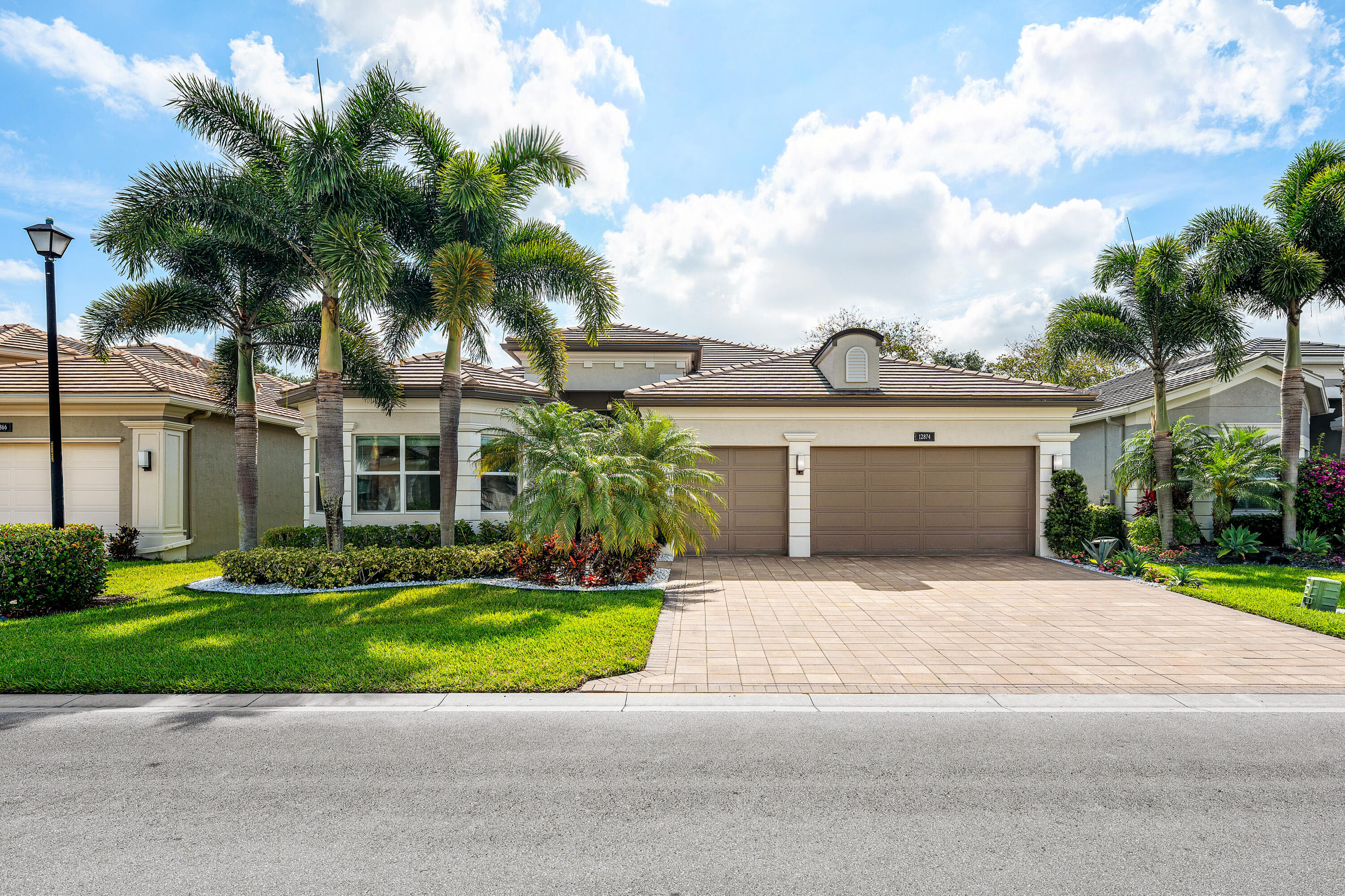 Foto de propiedad en 12874 Granite Mountain Pass, Boynton Beach, FL 33473 Boynton Beach con MLS# 