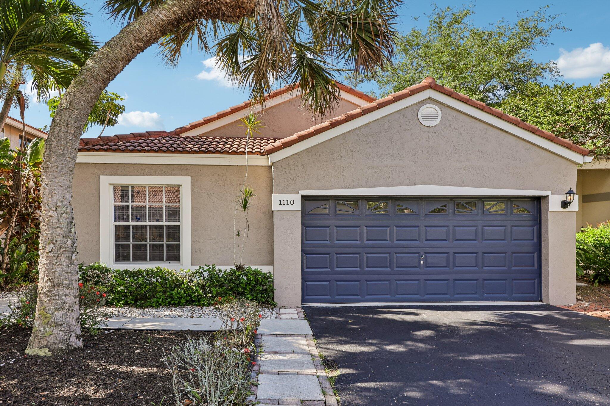 Foto de propiedad en 1110 NW 105th Way, Plantation, FL 33322 Plantation con MLS# 