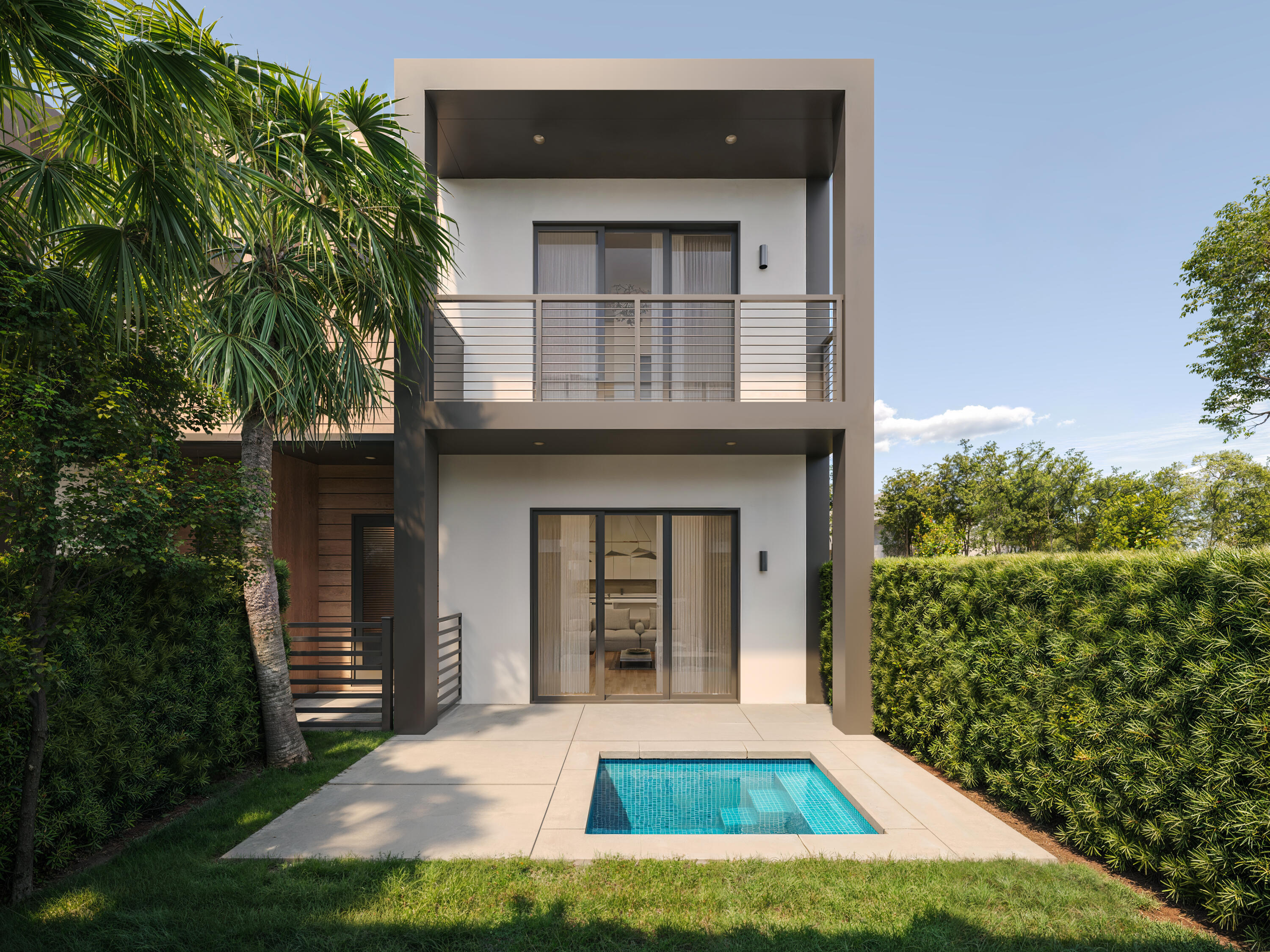 Foto de propiedad en 6809 NE Briskel Pointe Drive, Boca Raton, FL 33487 Boca Raton con MLS# 