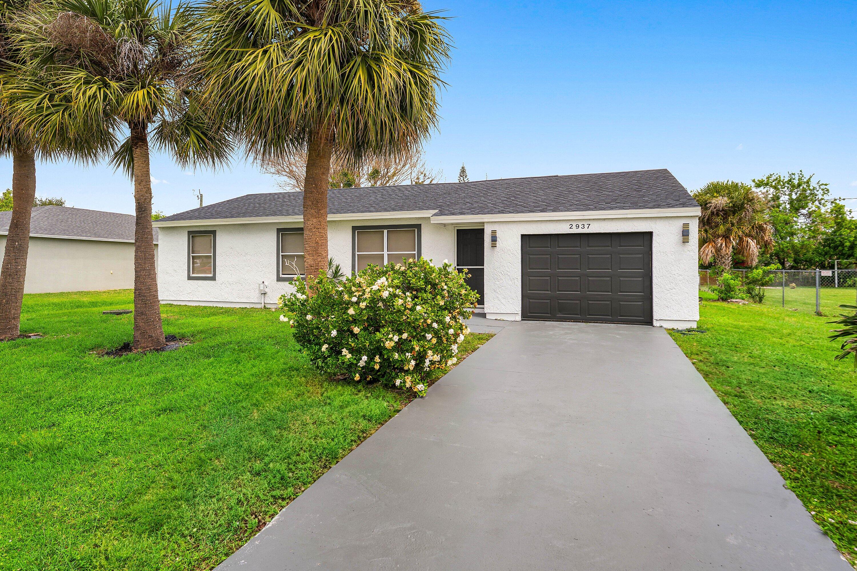 Foto de propiedad en 2937 SE Ironton Avenue, Port St. Lucie, FL 34952 Port St. Lucie con MLS# 