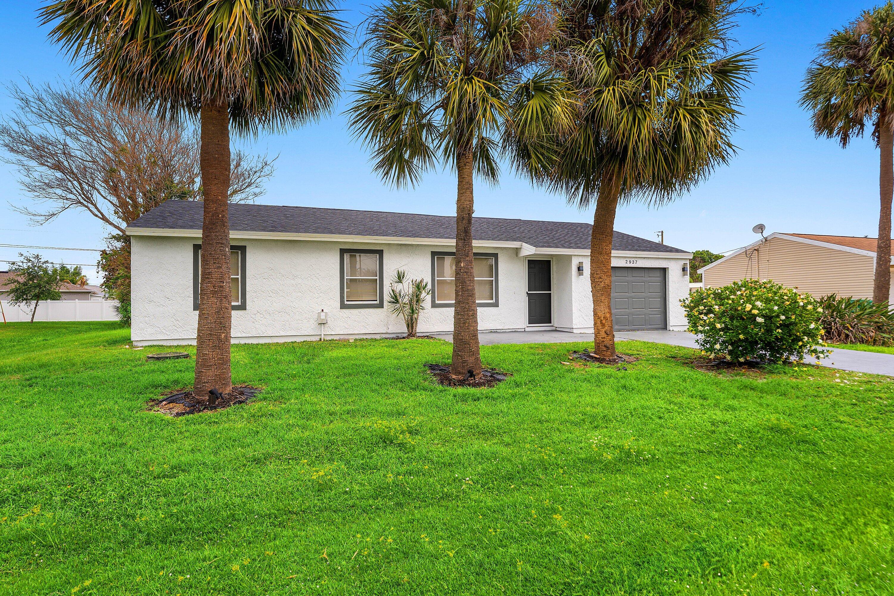 Foto de propiedad en 2937 SE Ironton Avenue, Port St. Lucie, FL 34952 Port St. Lucie con MLS# 
