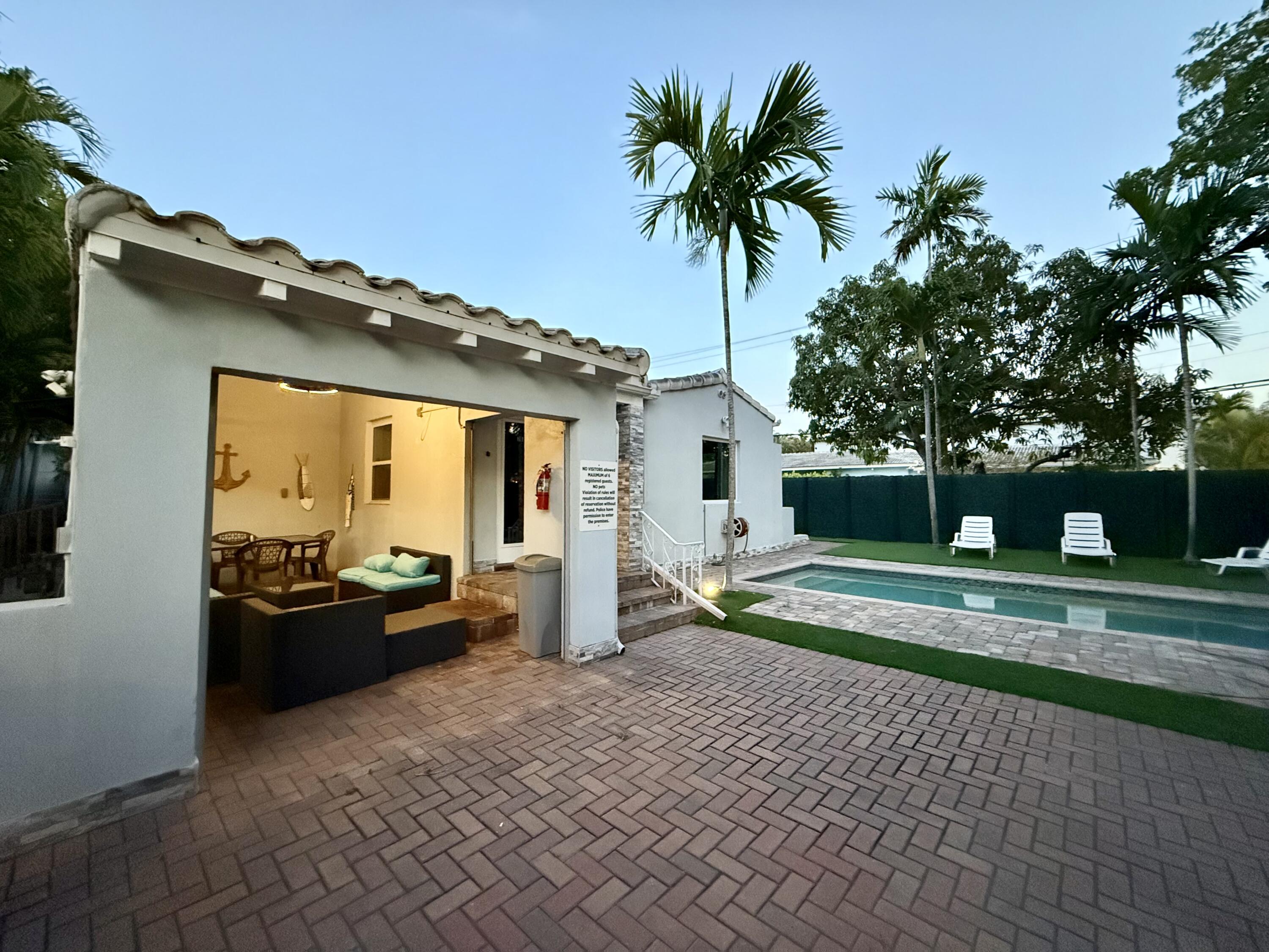 Foto de propiedad en 700 NE 17th Way, Fort Lauderdale, FL 33304 Fort Lauderdale con MLS# 