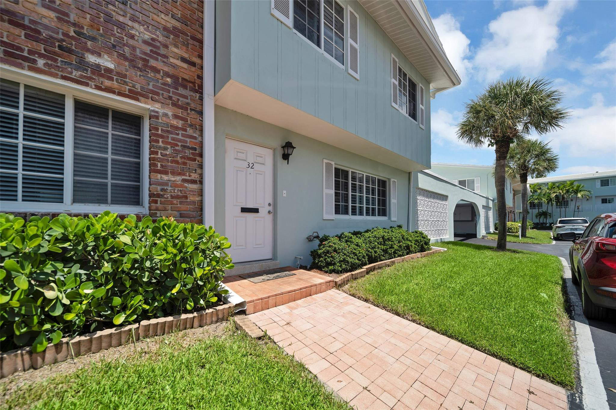 Foto de propiedad en 5400 N Ocean Boulevard 32, Lauderdale-By-The-Sea, FL 33308 Lauderdale-By-The-Sea con MLS# 