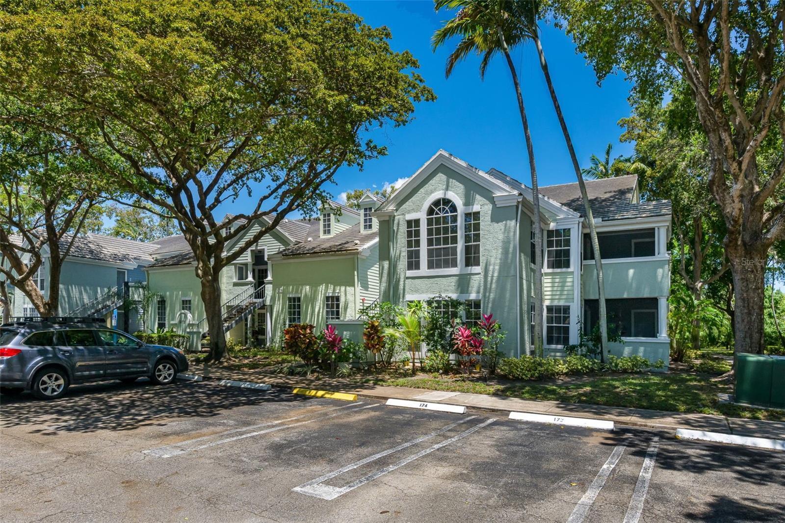 Foto de propiedad en 1275 Crystal Way G, Delray Beach, FL 33444 Delray Beach con MLS# 