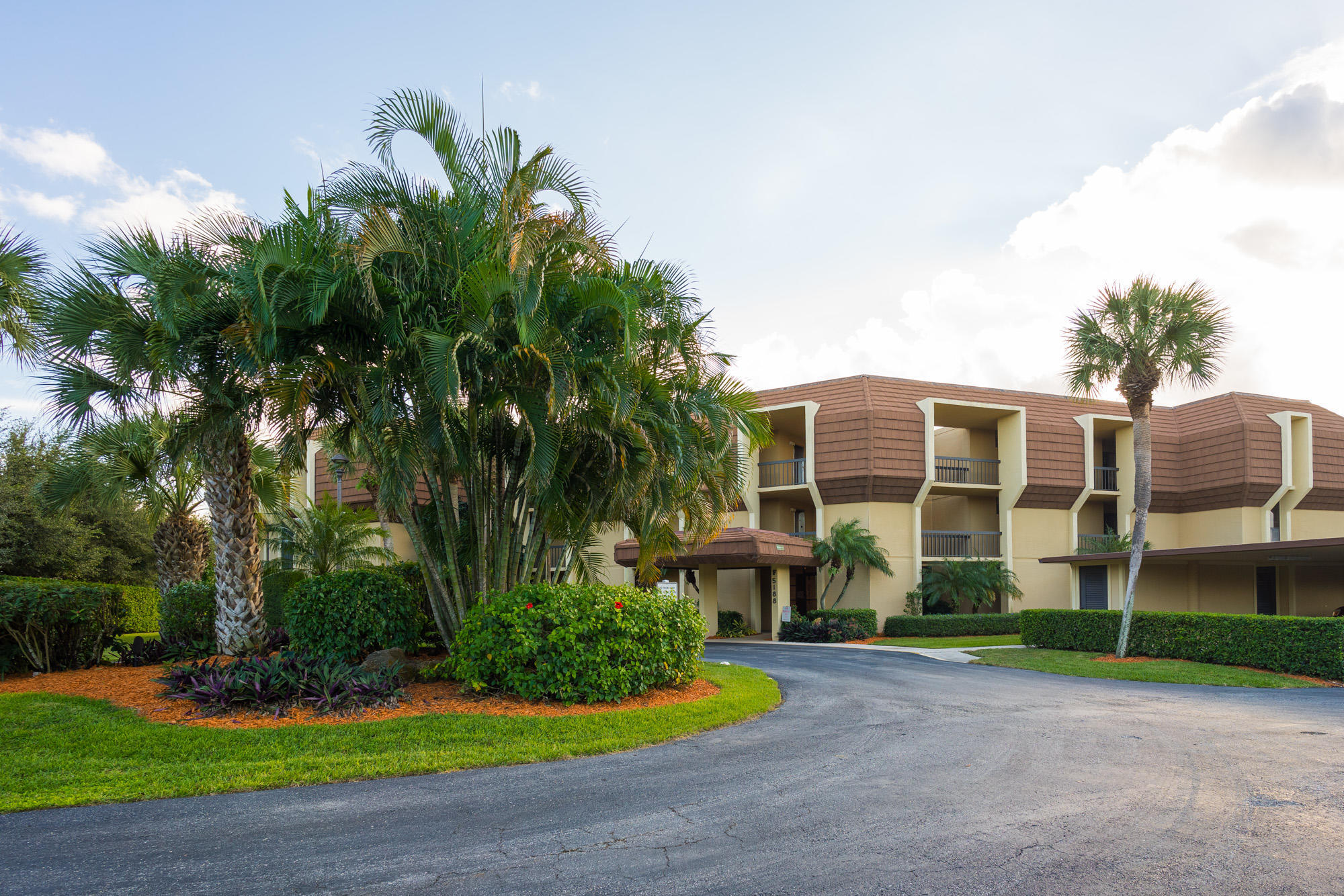 En Renta 5188 Woodland Lakes Drive 335, Palm Beach Gardens, FL 33418, Palm Beach Gardens, FL 33418