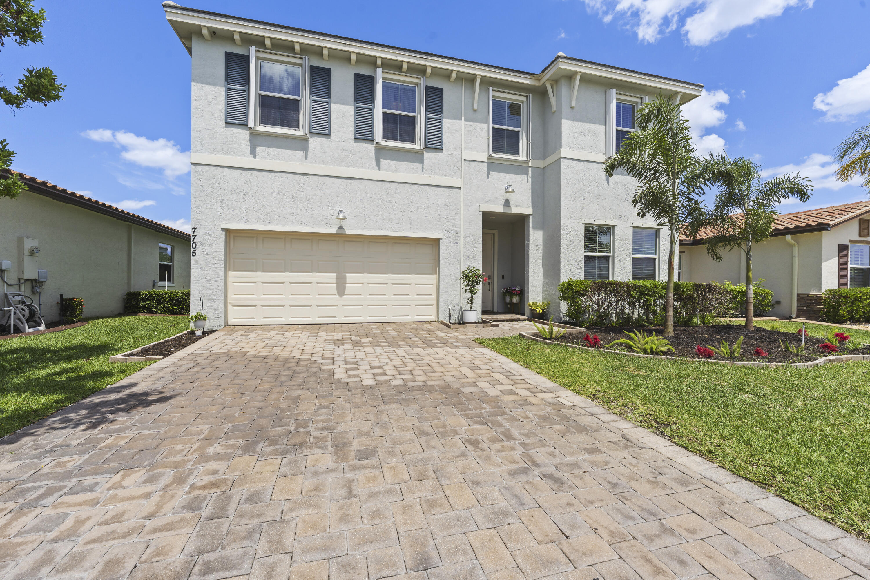 Foto de propiedad en 7705 NW Greenbank Circle, Port St. Lucie, FL 34987 Port St. Lucie con MLS# 