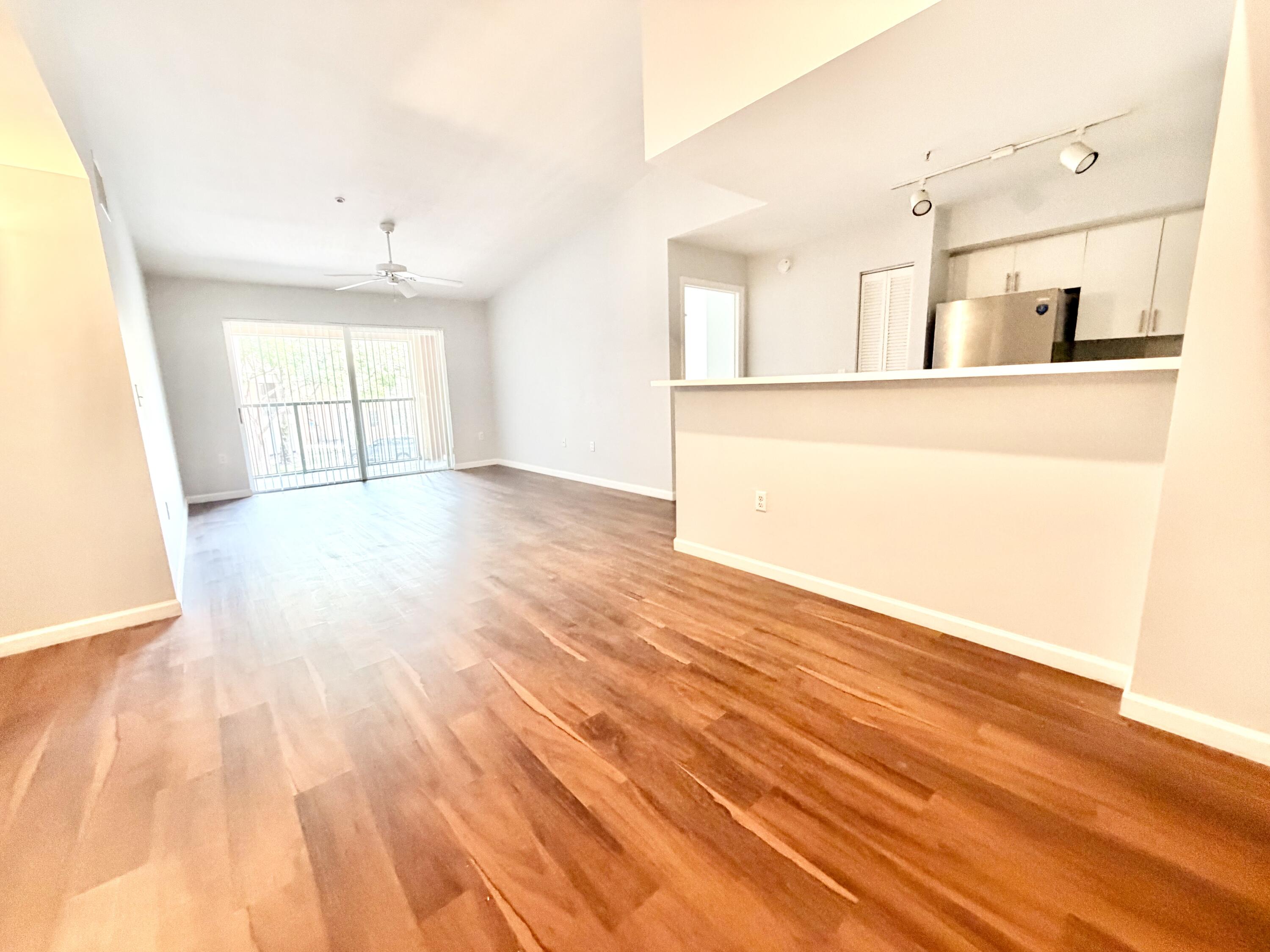 Foto de propiedad en 4856 N State Rd 7 1207, Coconut Creek, FL 33073 Coconut Creek con MLS# 