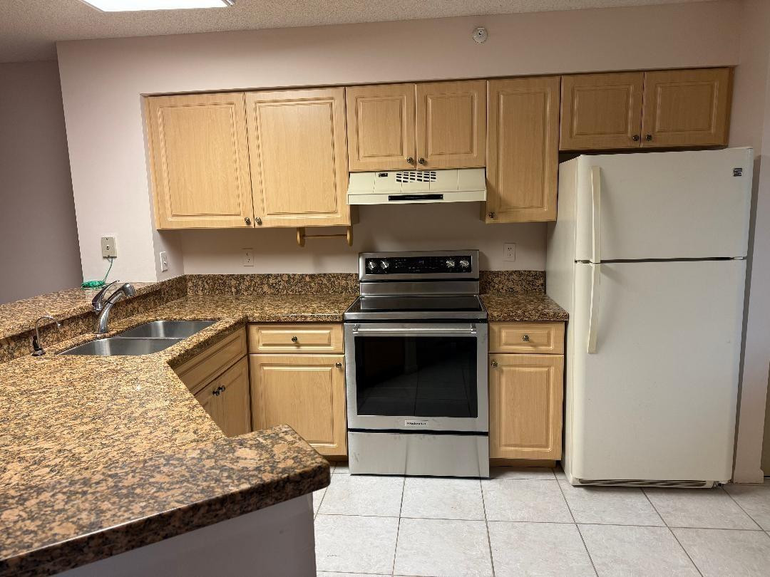 En Renta 2205 S Cypress Bend Drive 307, Pompano Beach, FL 33069, Pompano Beach, FL 33069