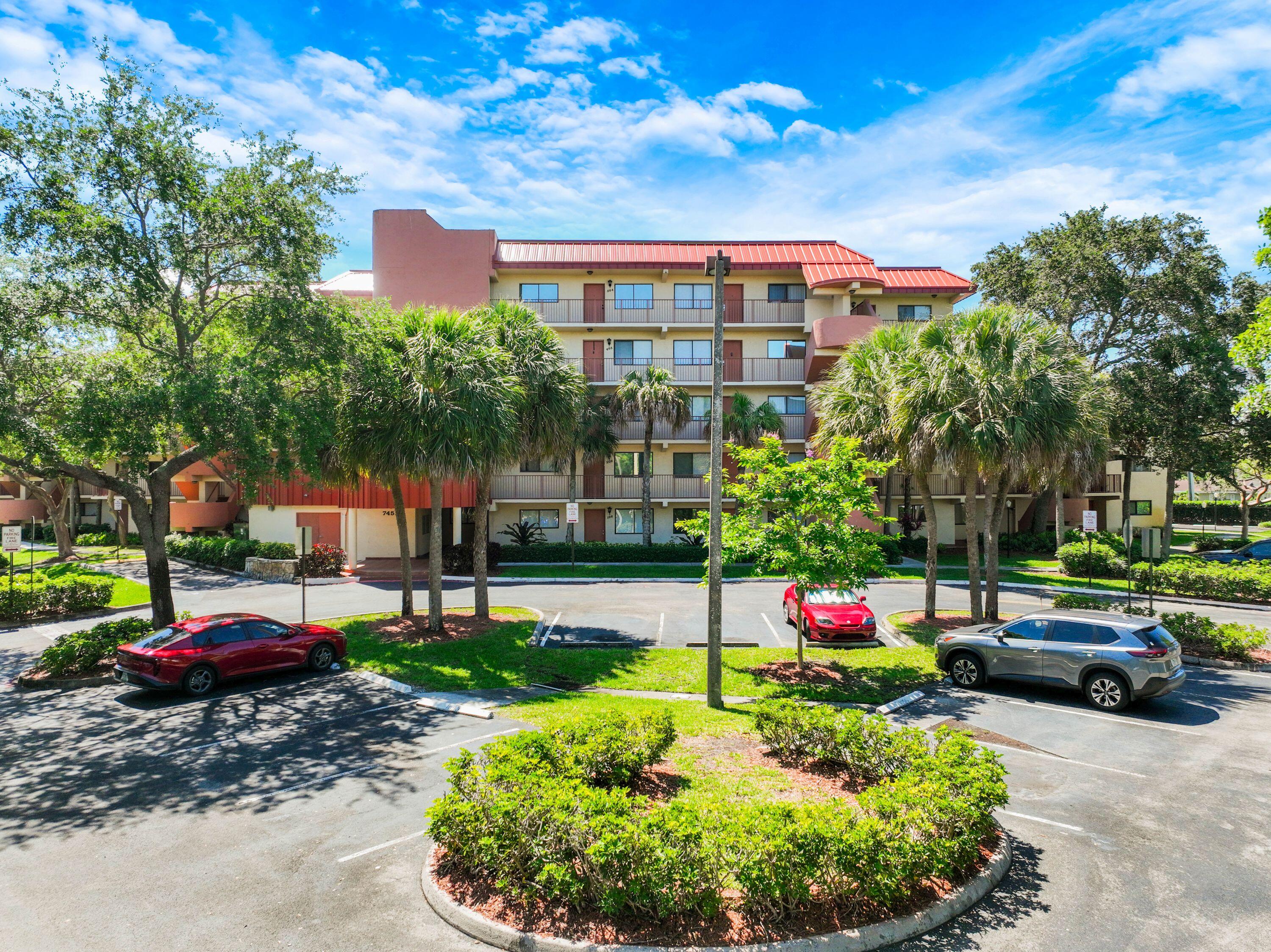 Foto de propiedad en 7451 NW 16th Street 108, Plantation, FL 33313 Plantation con MLS# 