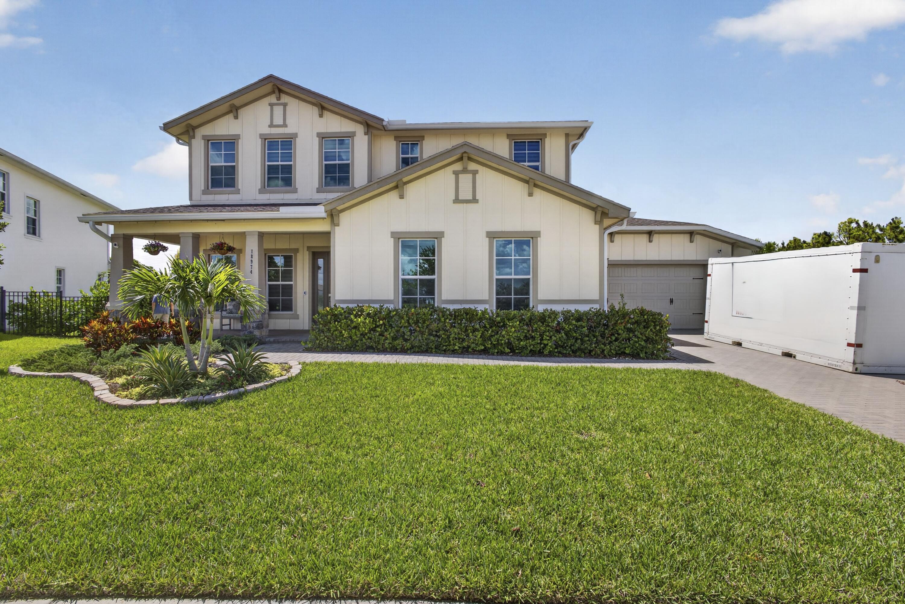 Foto de propiedad en 18974 Tackle Box Trail, Loxahatchee, FL 33470 Loxahatchee con MLS# 