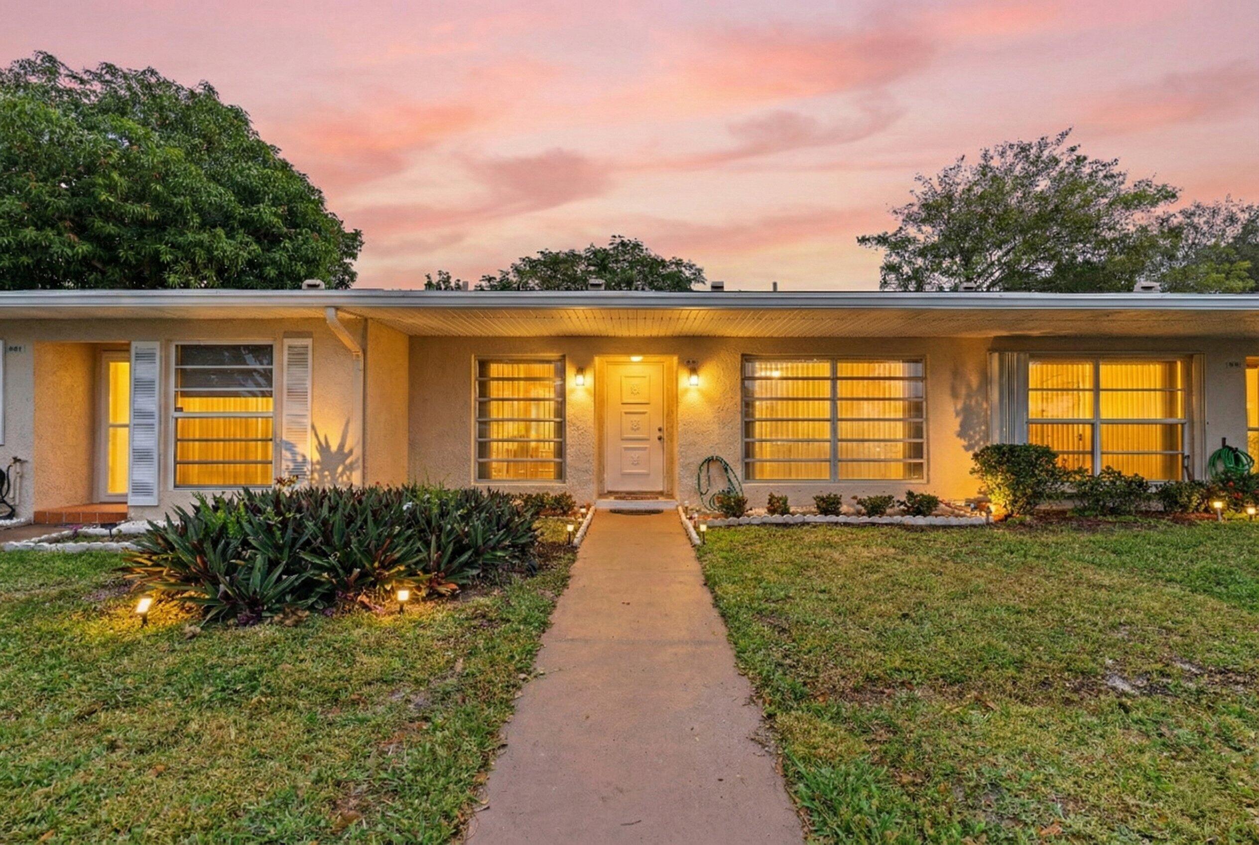 Foto de propiedad en 8555 Bella Vista Drive 86, Boca Raton, FL 33433 Boca Raton con MLS# 