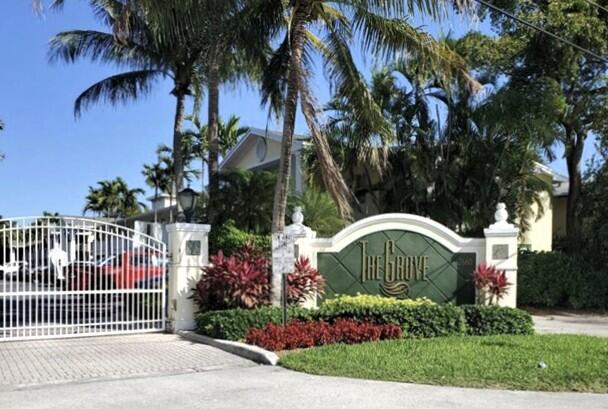 Foto de propiedad en 2660 NE 8th Avenue 302, Wilton Manors, FL 33334 Wilton Manors con MLS# 
