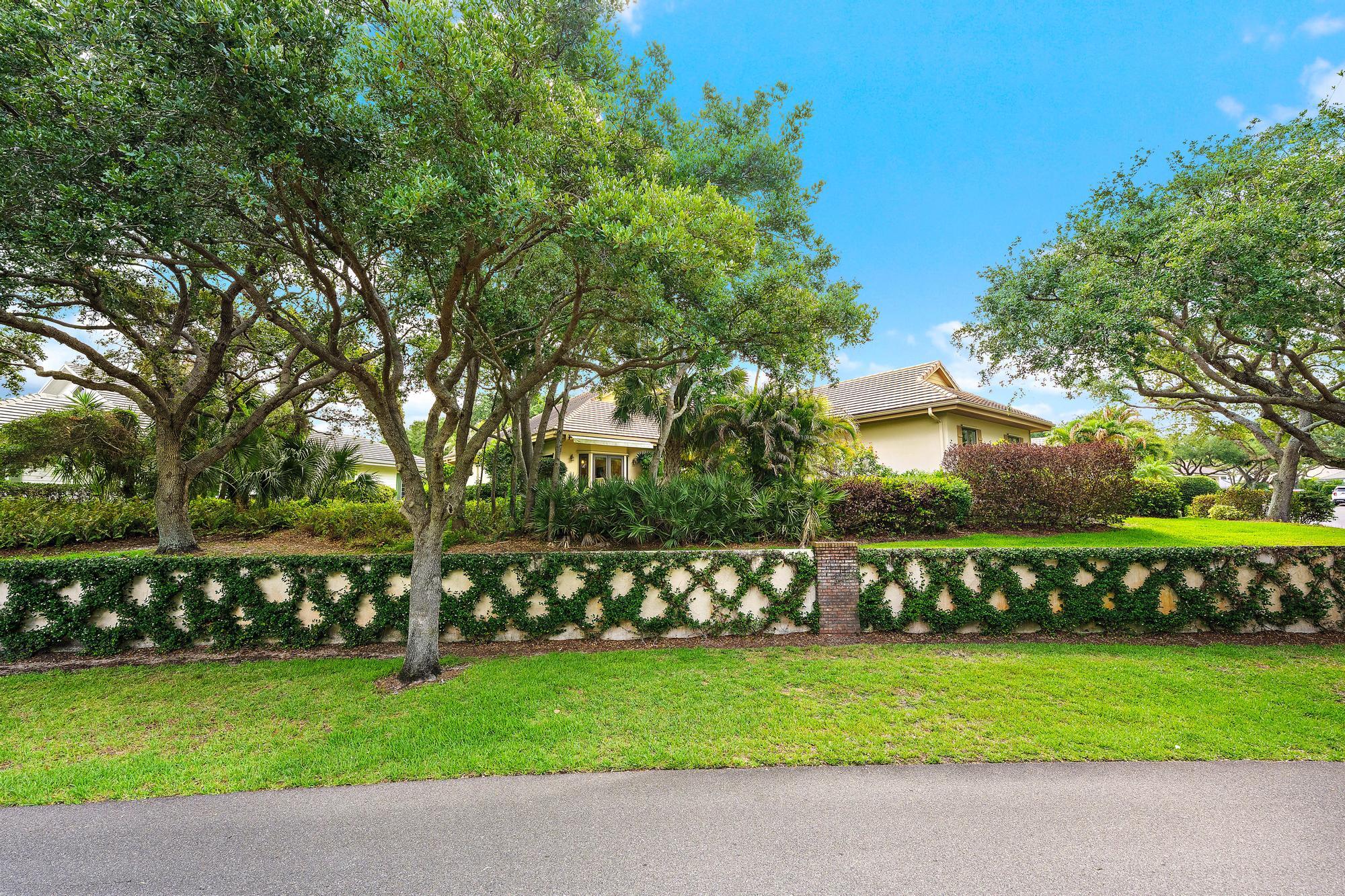 Foto de propiedad en 12001 SE Prestwick Terrace, Jupiter, FL 33469 Jupiter con MLS# 