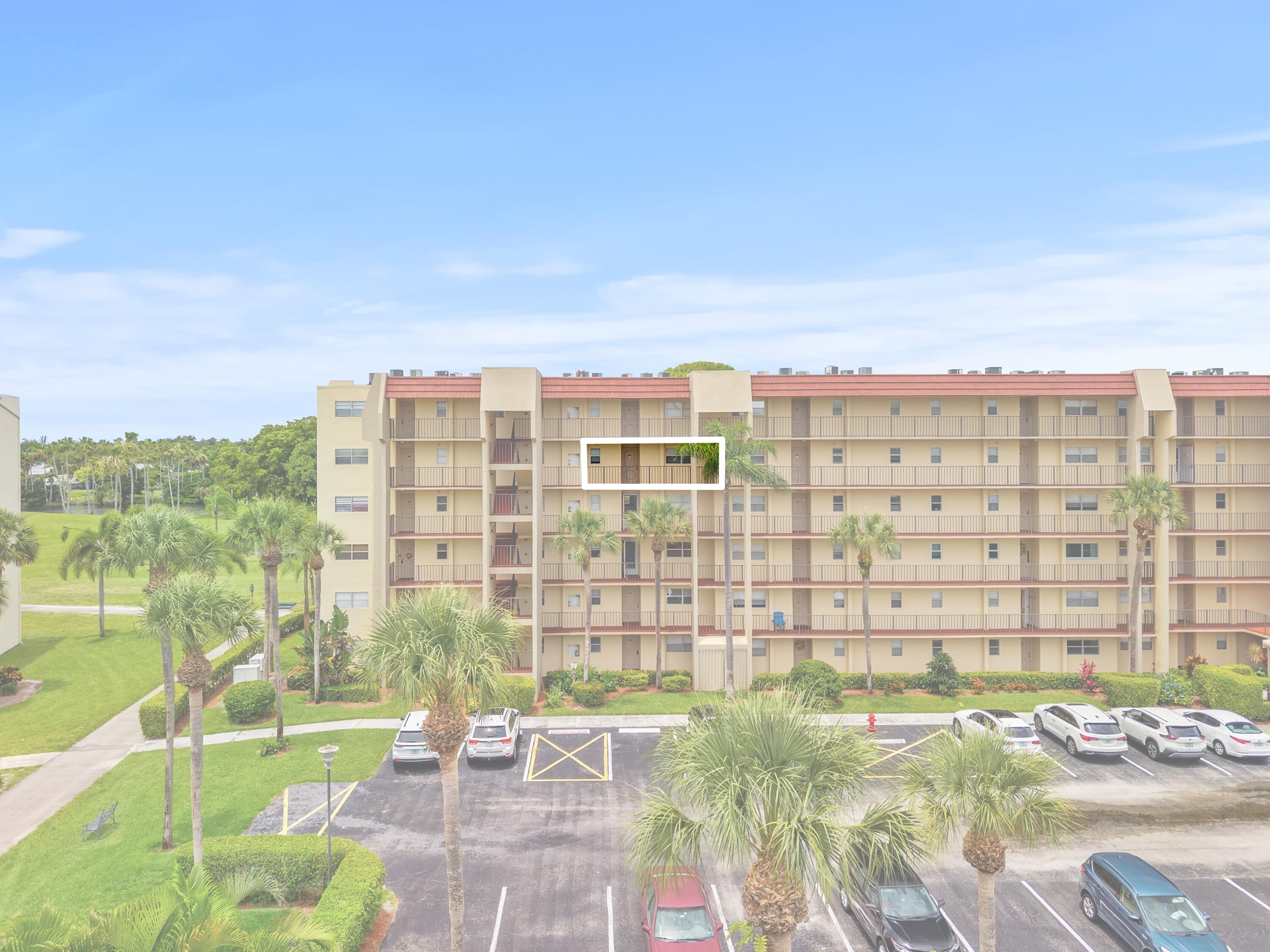 Foto de propiedad en 3755 Via Poinciana 502, Lake Worth, FL 33467 Lake Worth con MLS# 